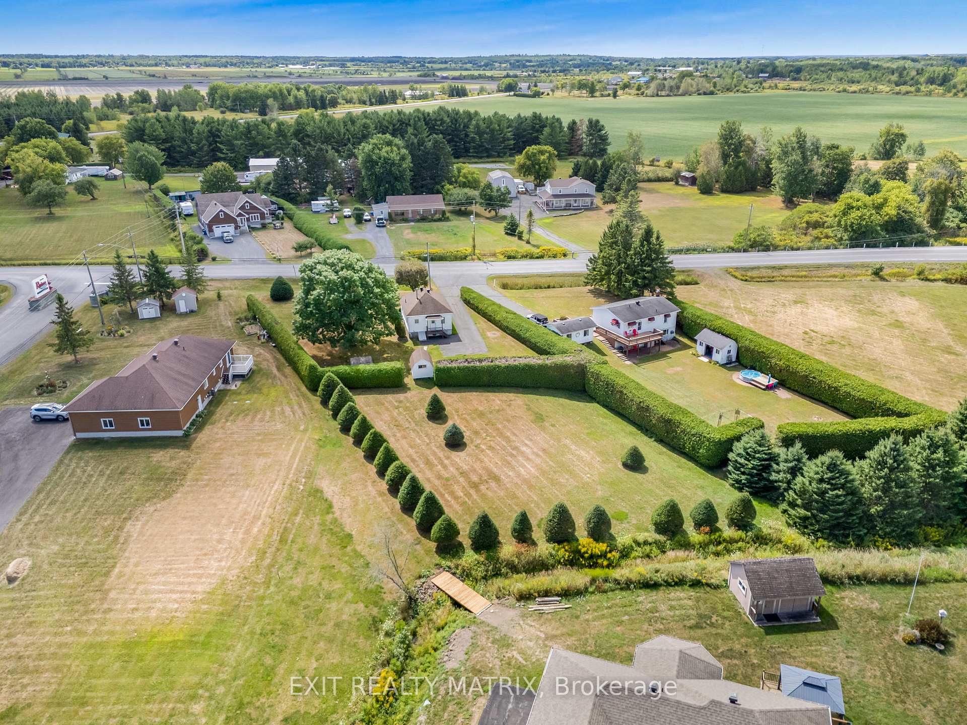 Photo 29 of 48 Front Road W, Champlain, L'Orignal — HOMEH