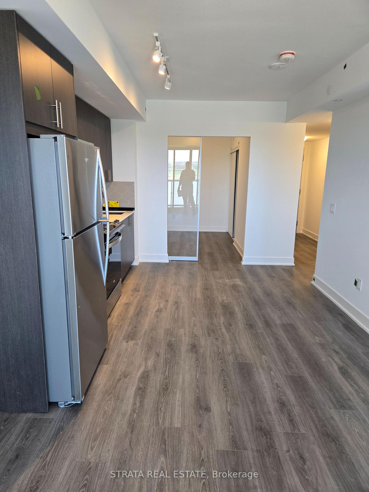 Photo 7 of Unit 1633, 2425 Simcoe Street N, Oshawa, Windfields — HOMEH