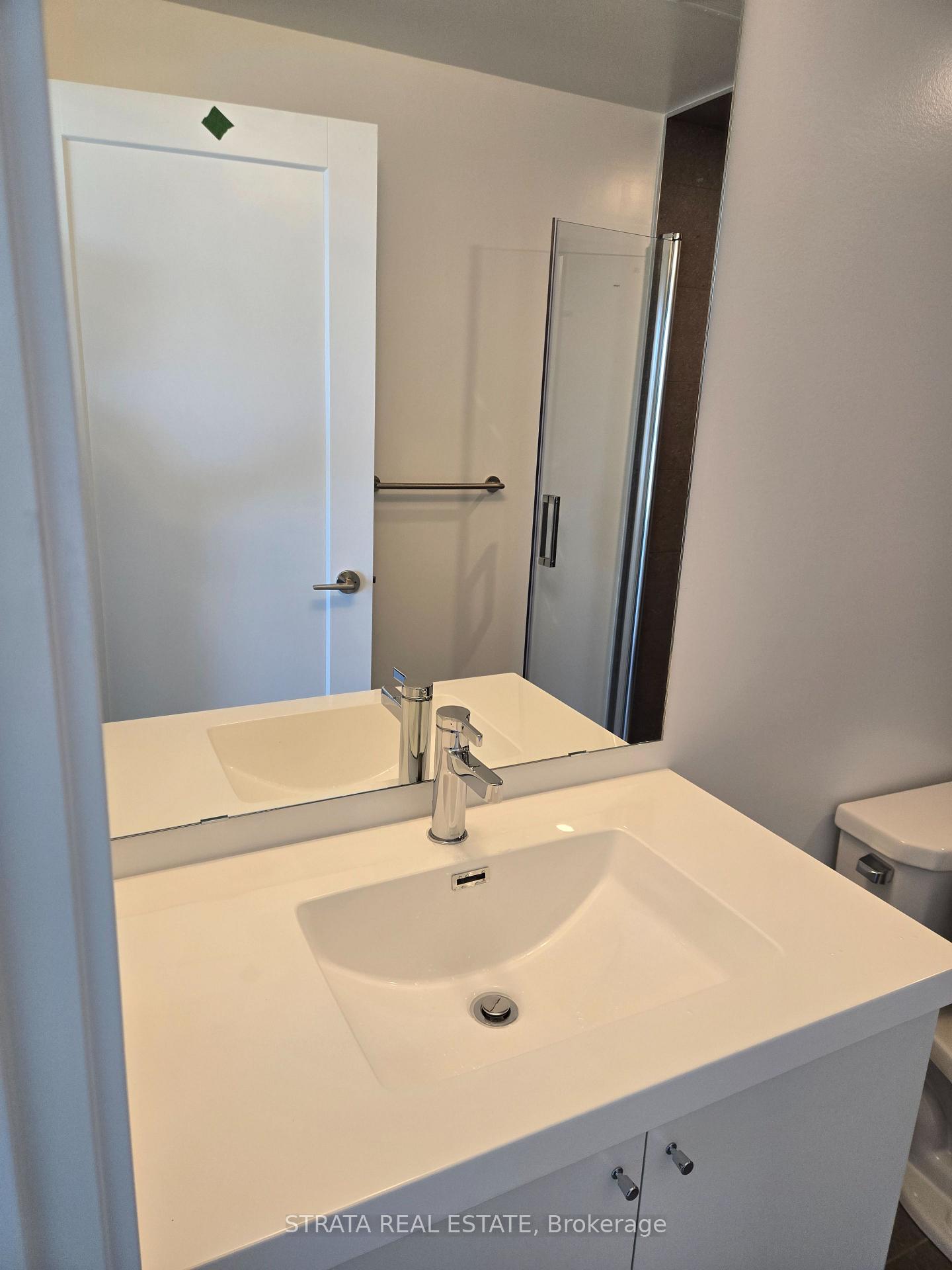 Photo 14 of Unit 1633, 2425 Simcoe Street N, Oshawa, Windfields — HOMEH