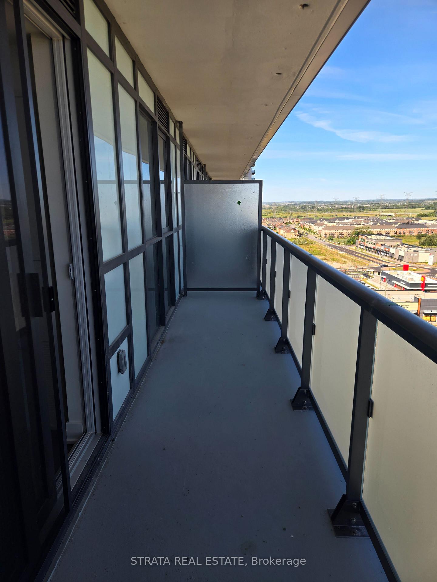 Photo 17 of Unit 1633, 2425 Simcoe Street N, Oshawa, Windfields — HOMEH