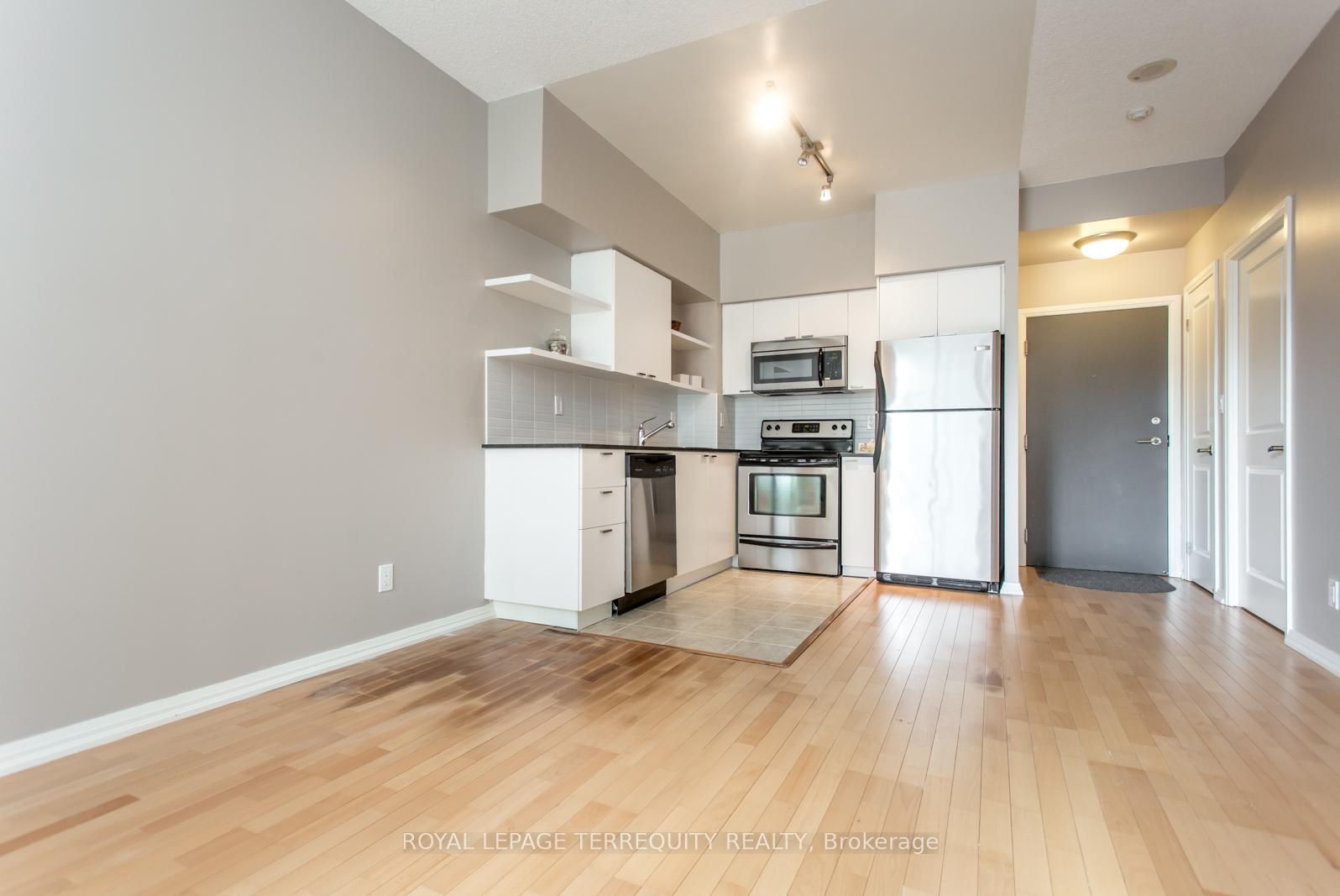 Photo 6 of Unit 502, 35 Hayden Street, Toronto, Church-Yonge Corridor — HOMEH