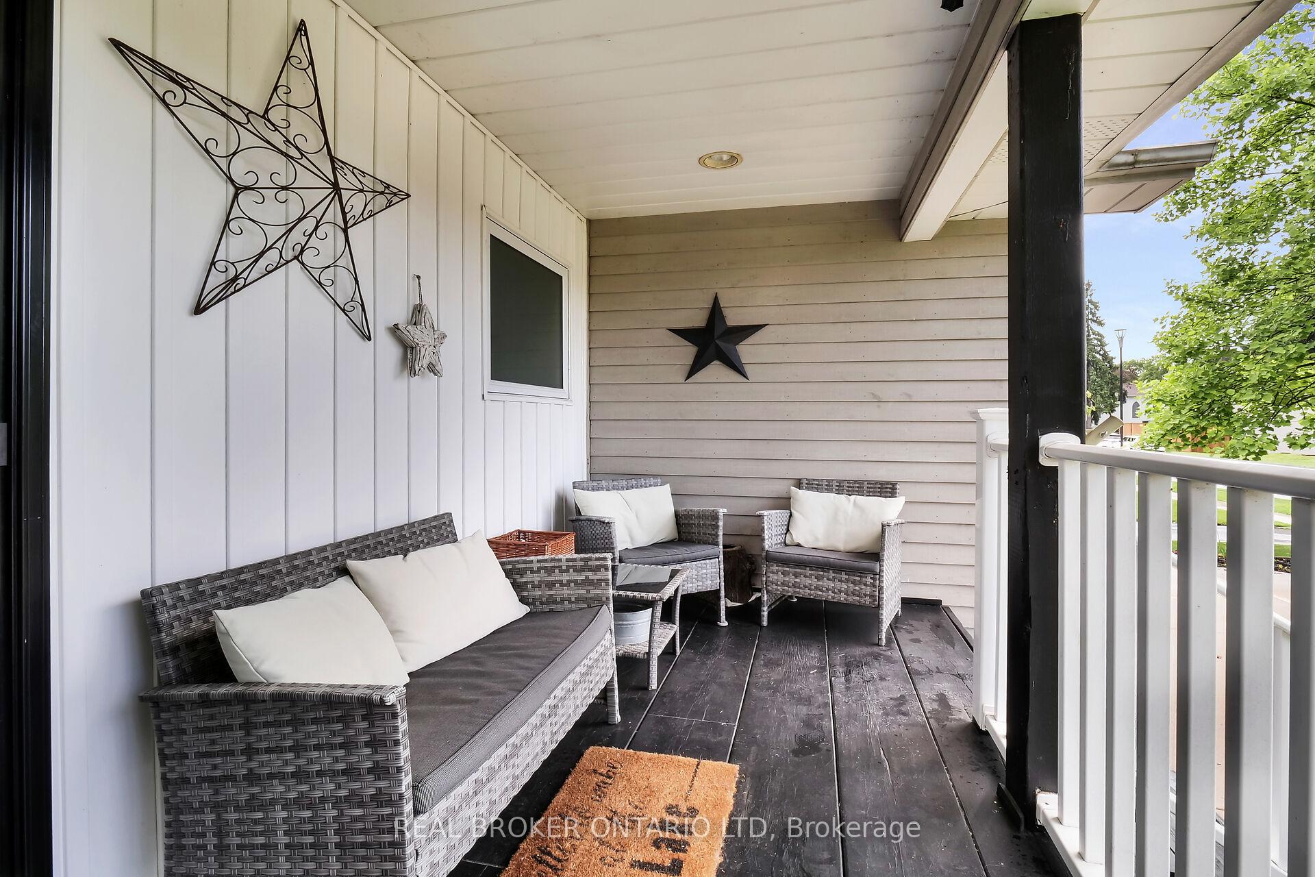 Photo 6 of 301&303 Frances Street, Central Elgin, Rural Central Elgin — HOMEH