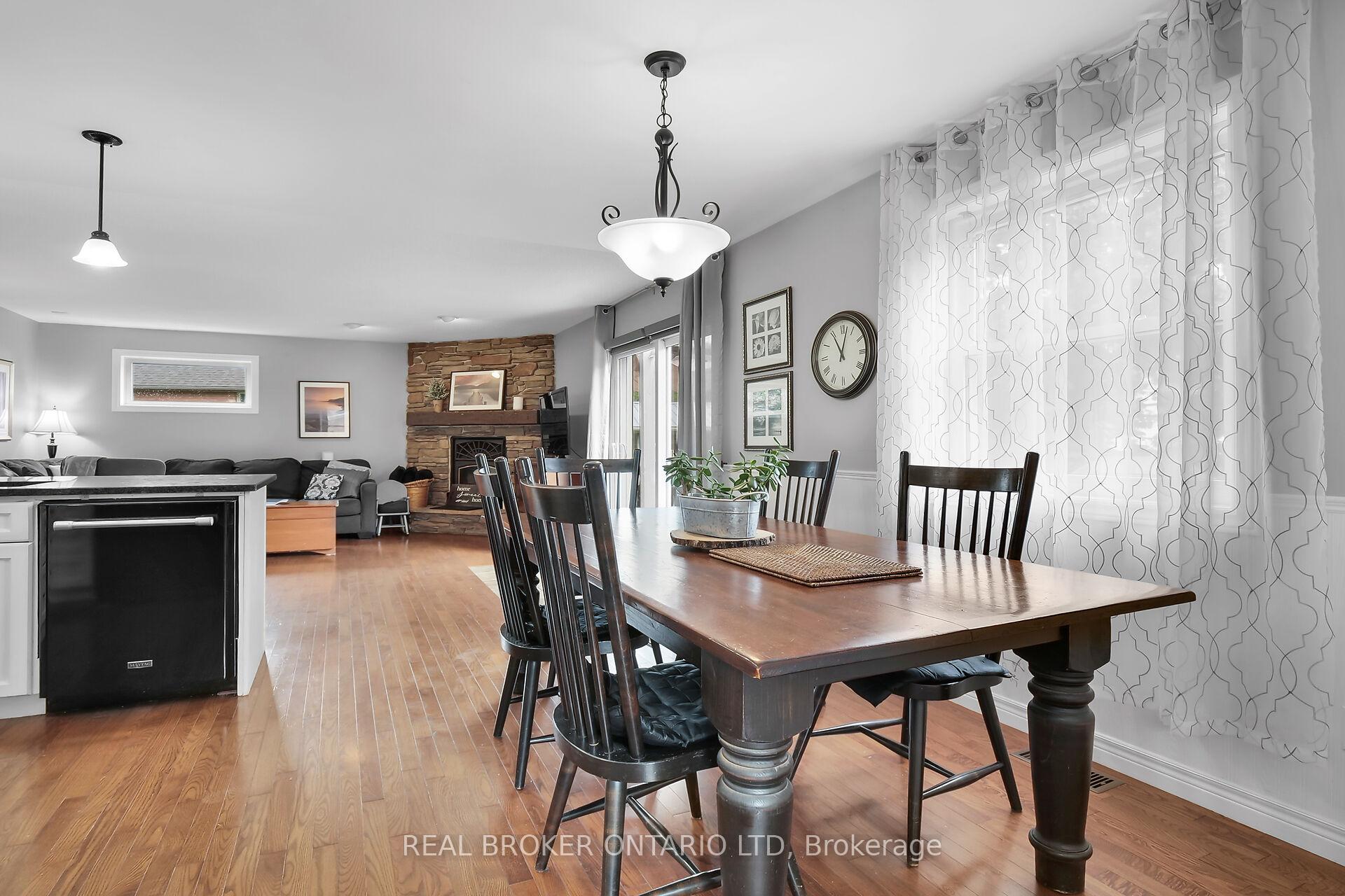 Photo 12 of 301&303 Frances Street, Central Elgin, Rural Central Elgin — HOMEH