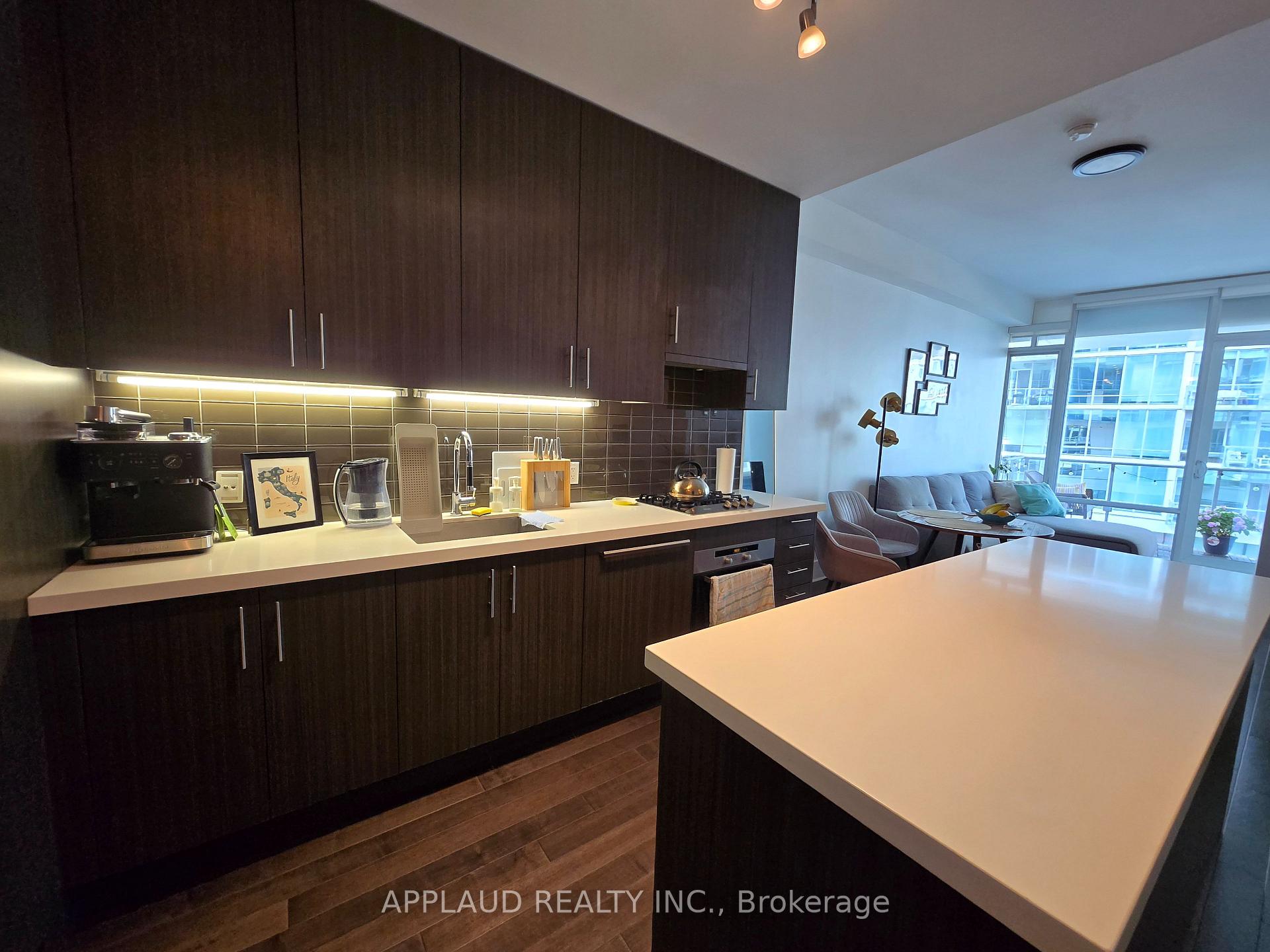 Front of Unit 409, 29 Queens Quay E
