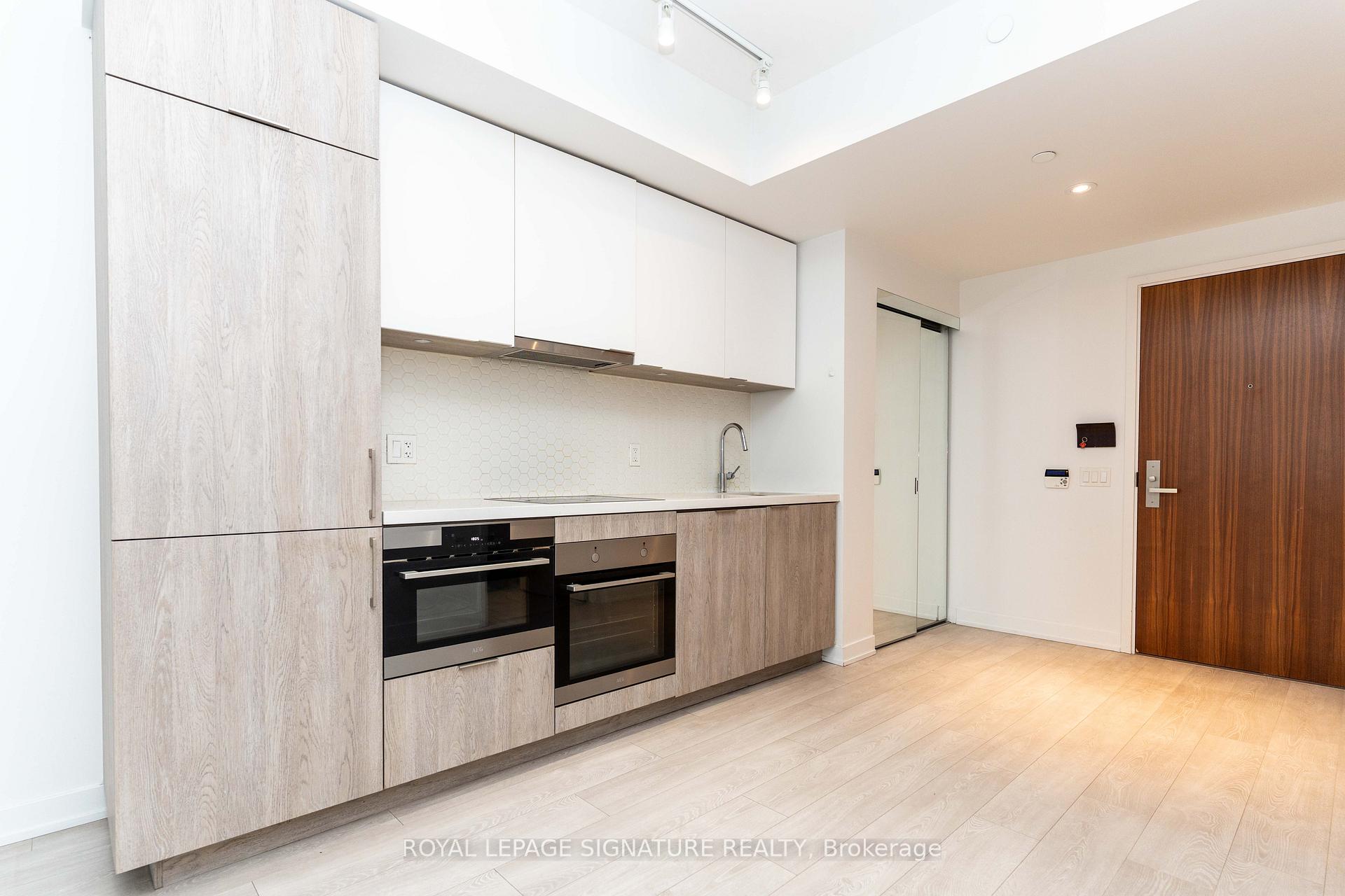 Photo 4 of Unit 1708, 15 Queens Quay E, Toronto, Waterfront Communities — HOMEH
