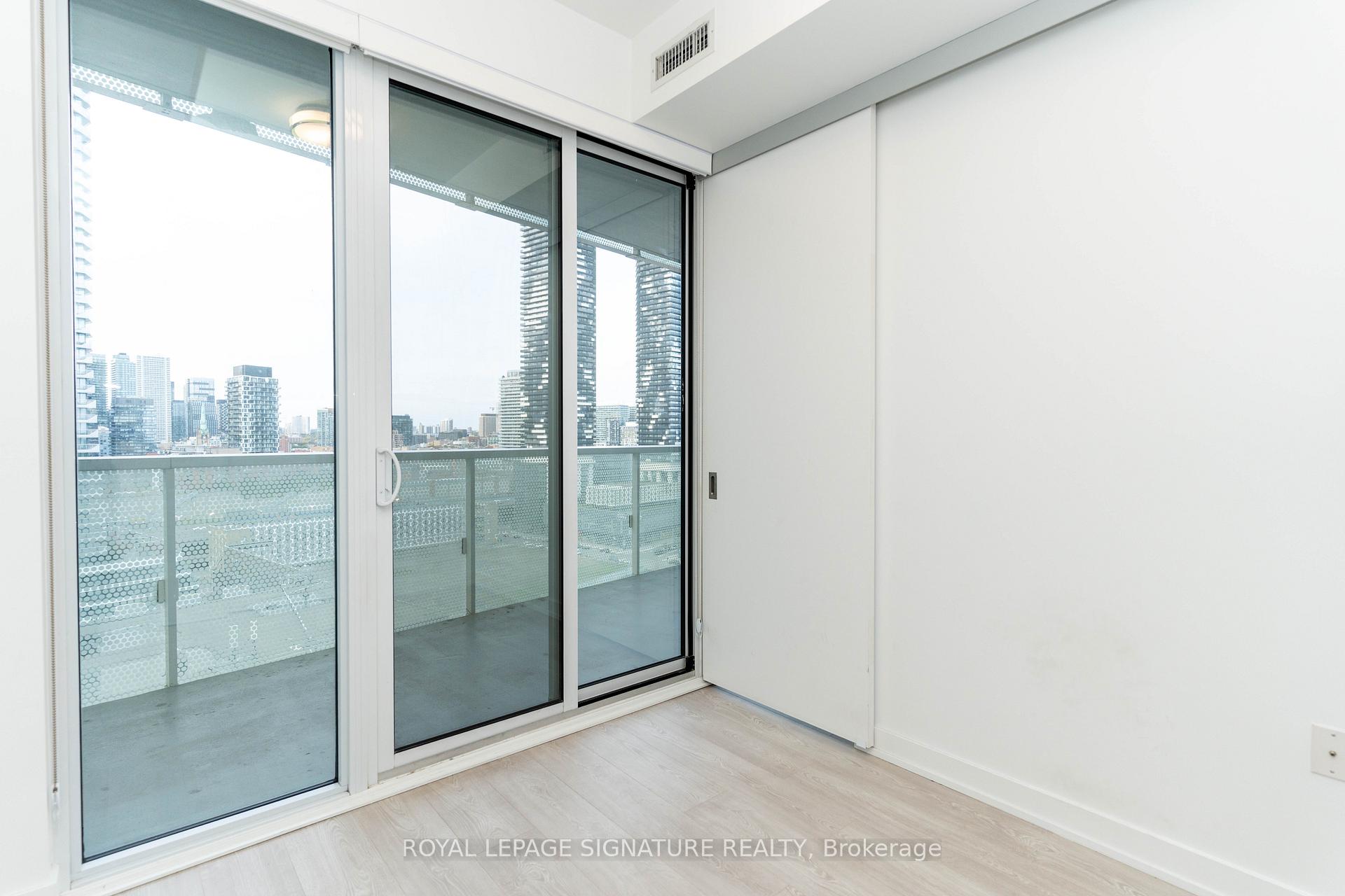 Photo 14 of Unit 1708, 15 Queens Quay E, Toronto, Waterfront Communities — HOMEH