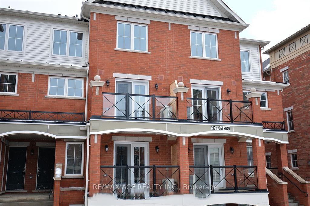 Front of Unit 10, 2472 Post Road