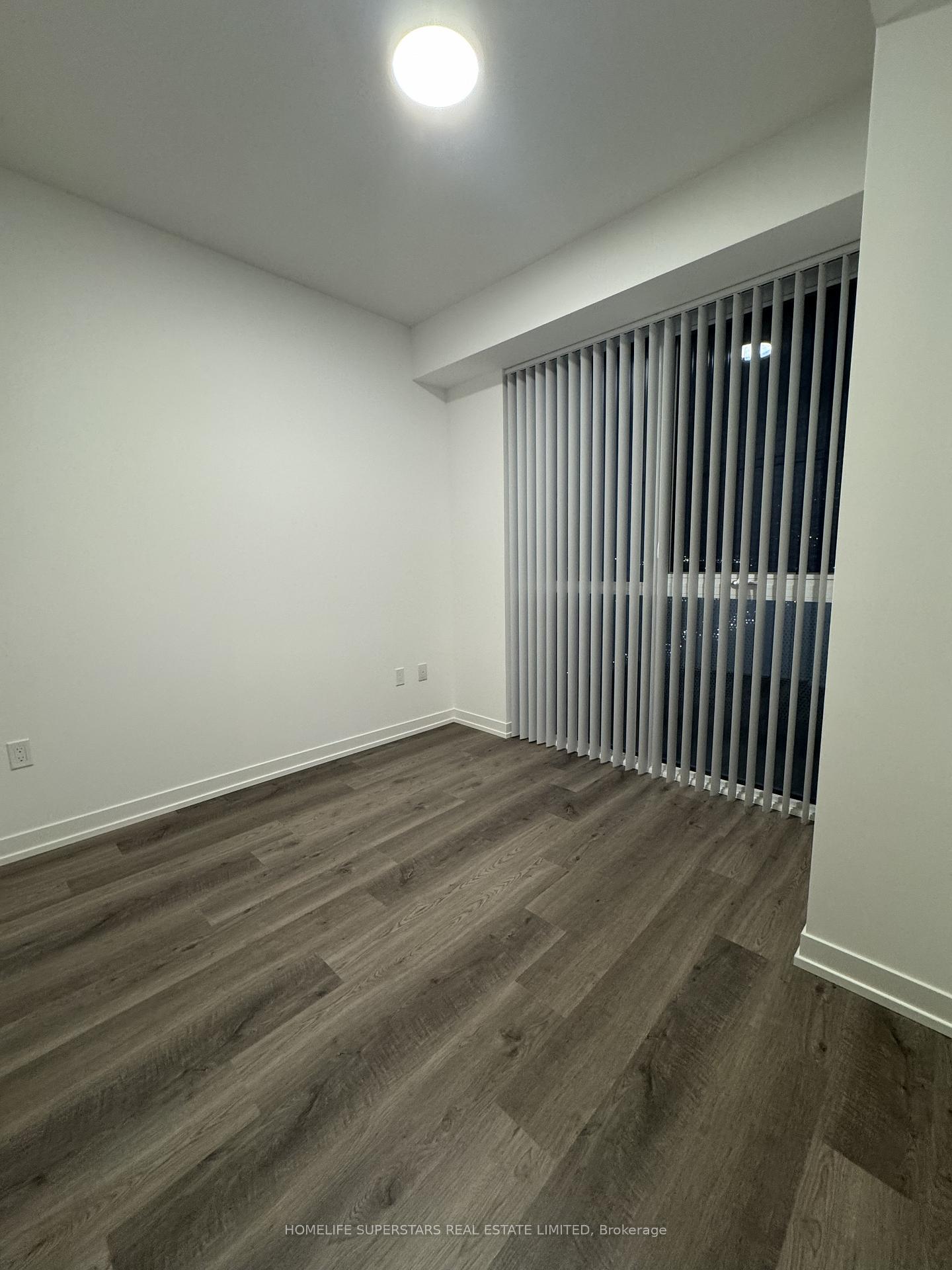 Photo 18 of Unit 908, 8 Interchange Way, Vaughan, Vaughan Corporate Centre — HOMEH