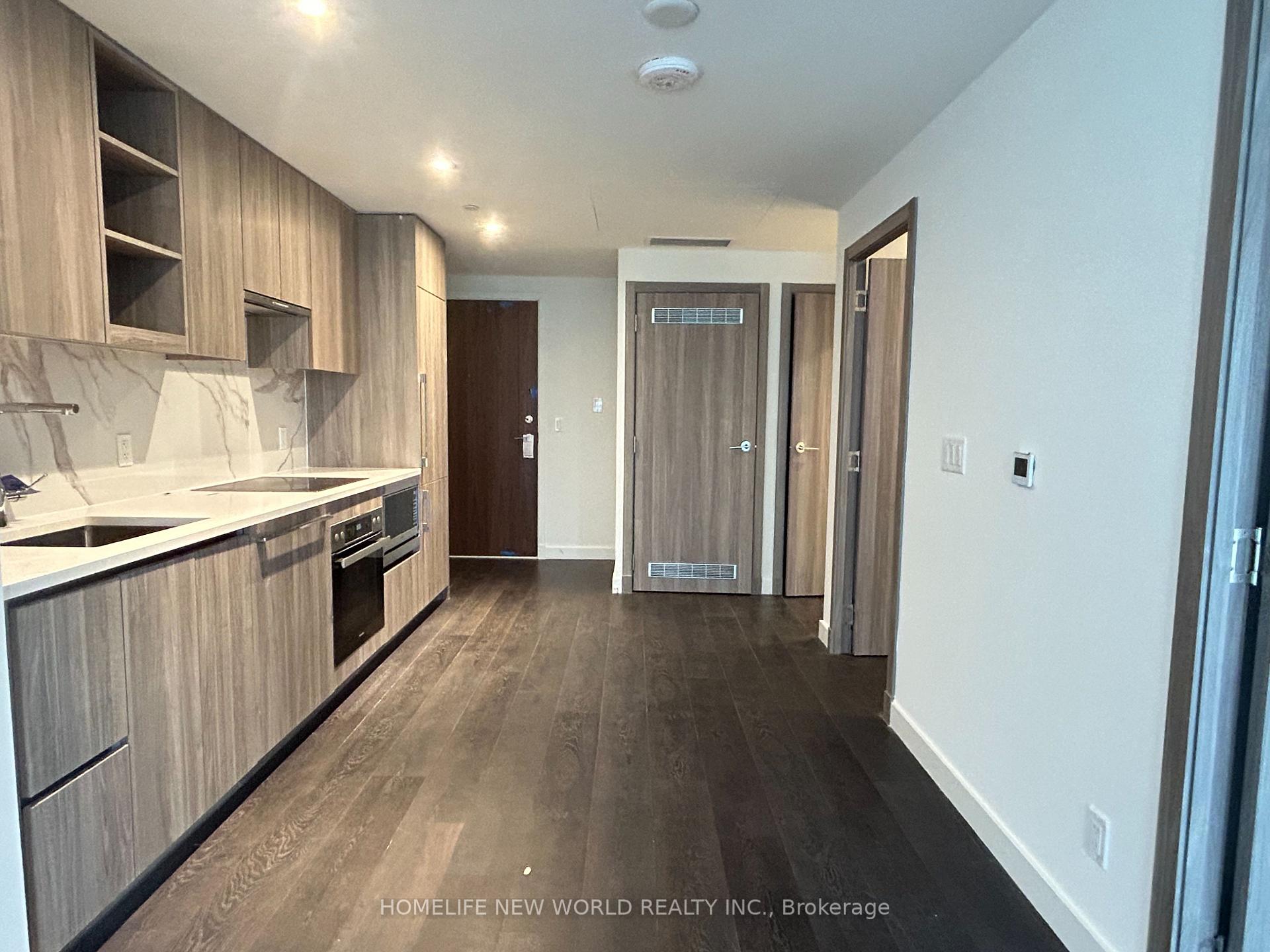 Photo 3 of Unit 201, 25 Mcmahon Drive, North York, Bayview Village — HOMEH