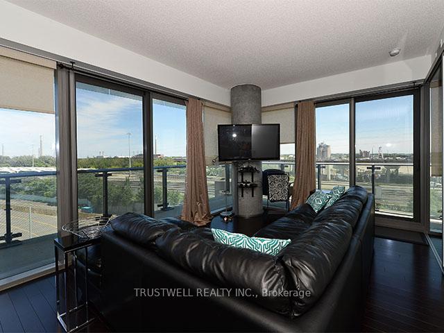 Photo 6 of Unit 507, 390 Cherry Street, Toronto, Waterfront Communities — HOMEH