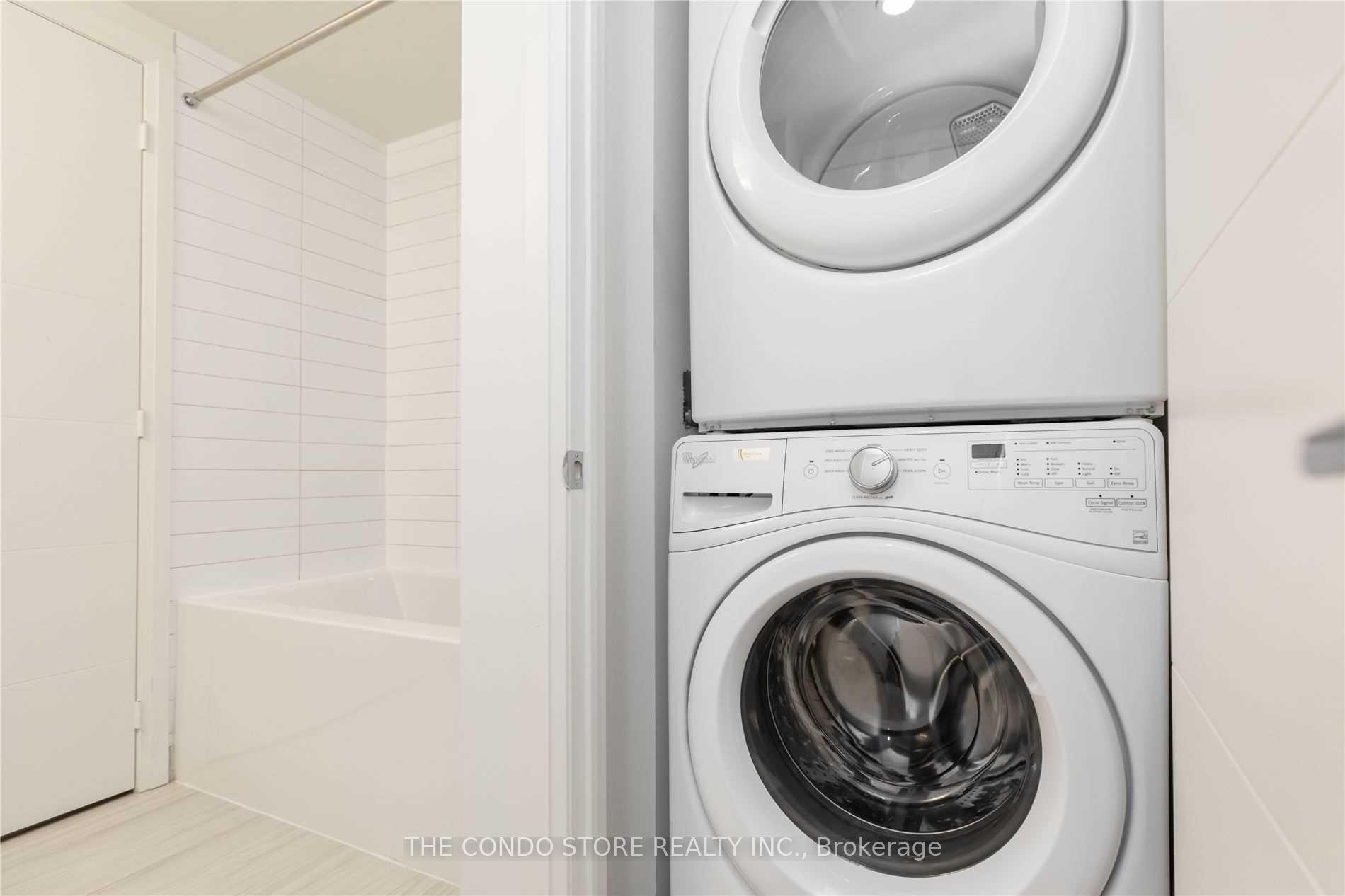 Photo 15 of Unit 2107, 460 Adelaide Street E, Toronto, Moss Park — HOMEH