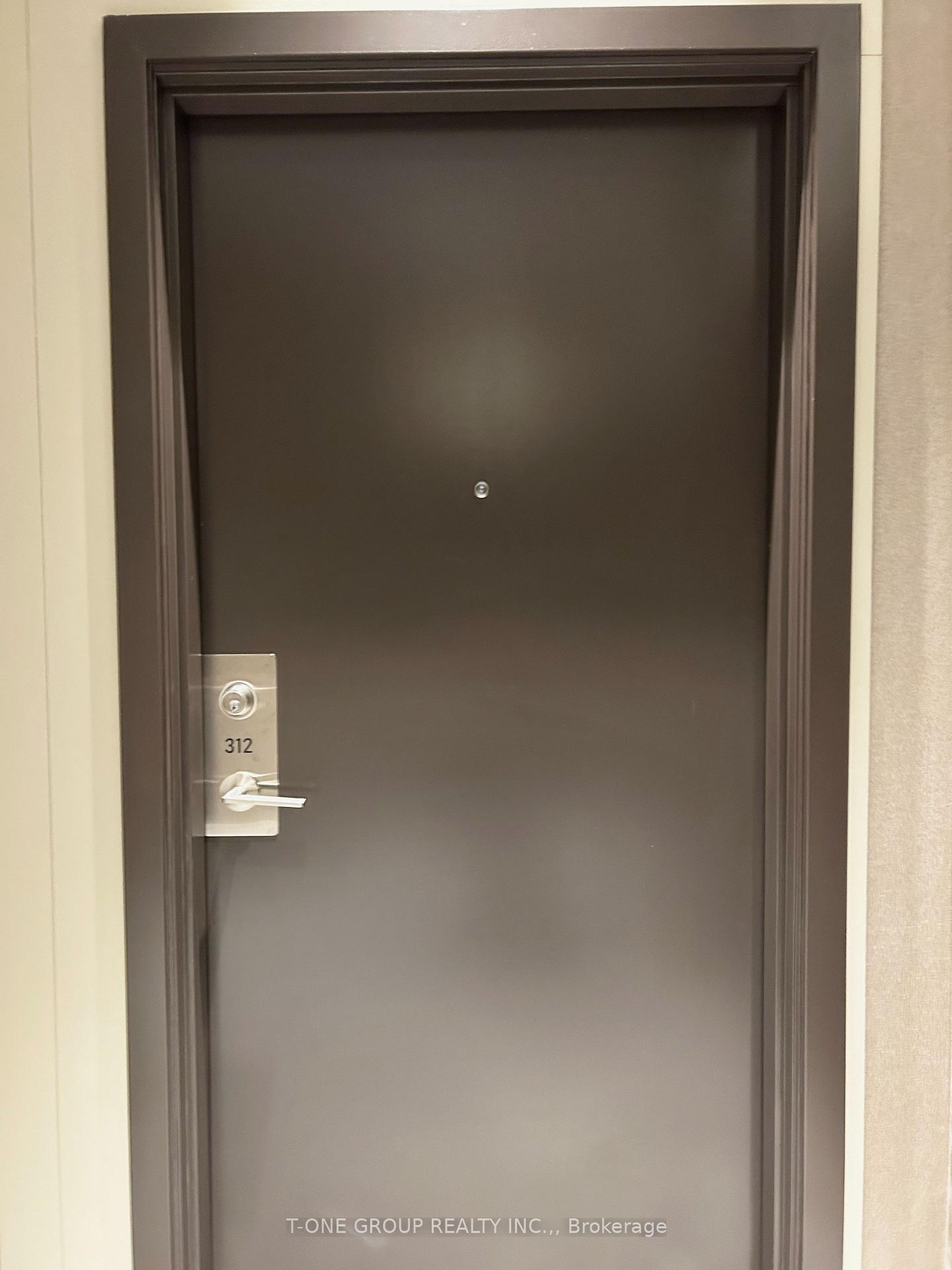 Photo 13 of Unit 312, 38 Honeycrisp Crescent, Vaughan, Concord — HOMEH