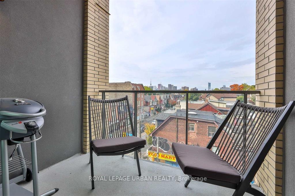 Photo 12 of Unit 402, 495 Logan Avenue, Toronto, North Riverdale — HOMEH