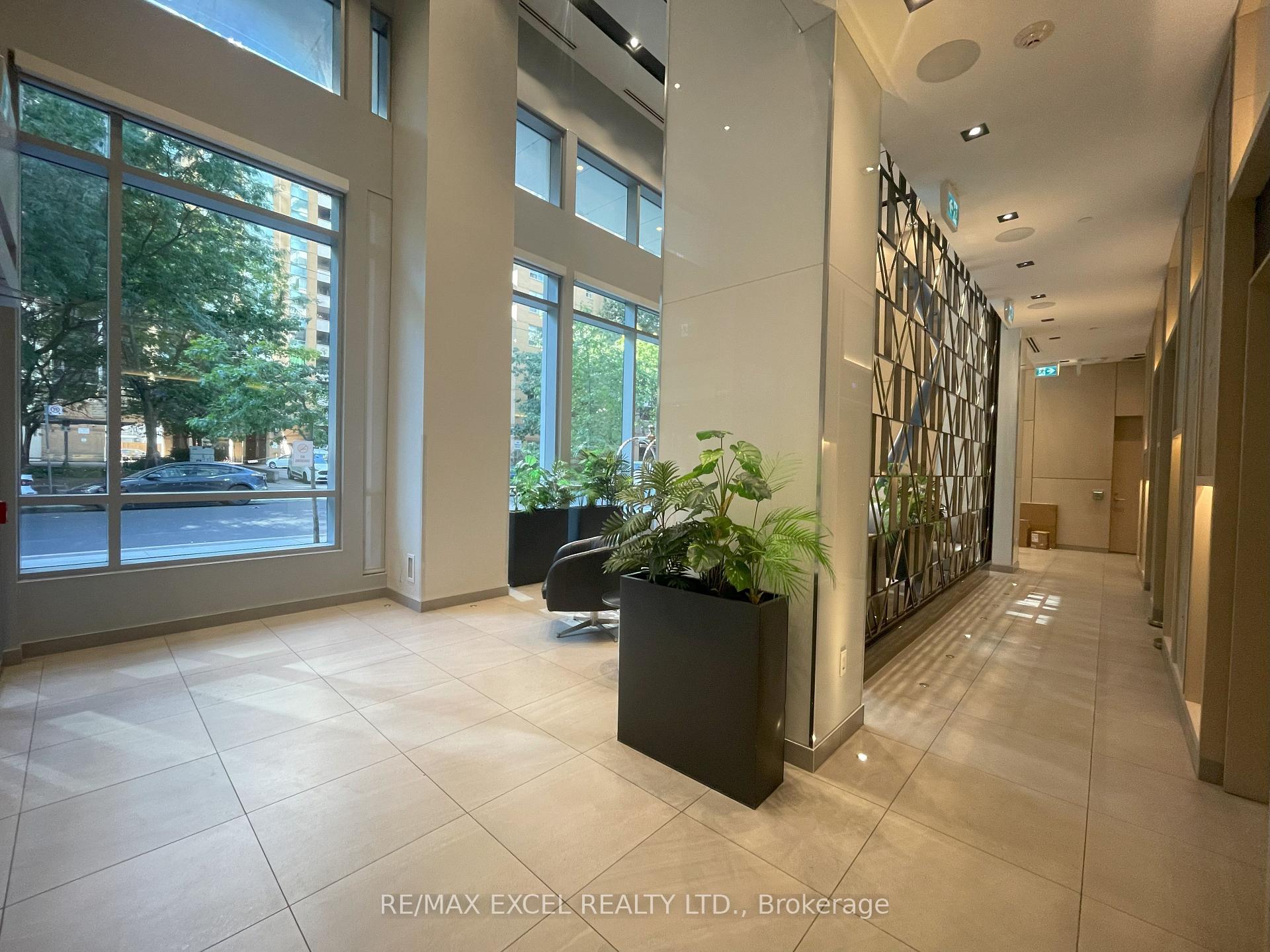 Photo 2 of Unit 3502, 77 Mutual Street, Toronto, Church-Yonge Corridor — HOMEH
