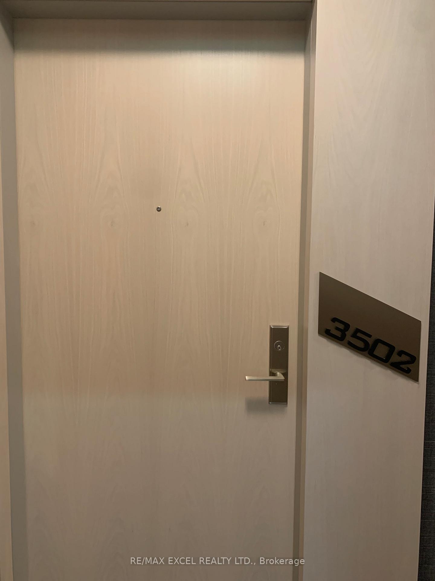 Photo 4 of Unit 3502, 77 Mutual Street, Toronto, Church-Yonge Corridor — HOMEH
