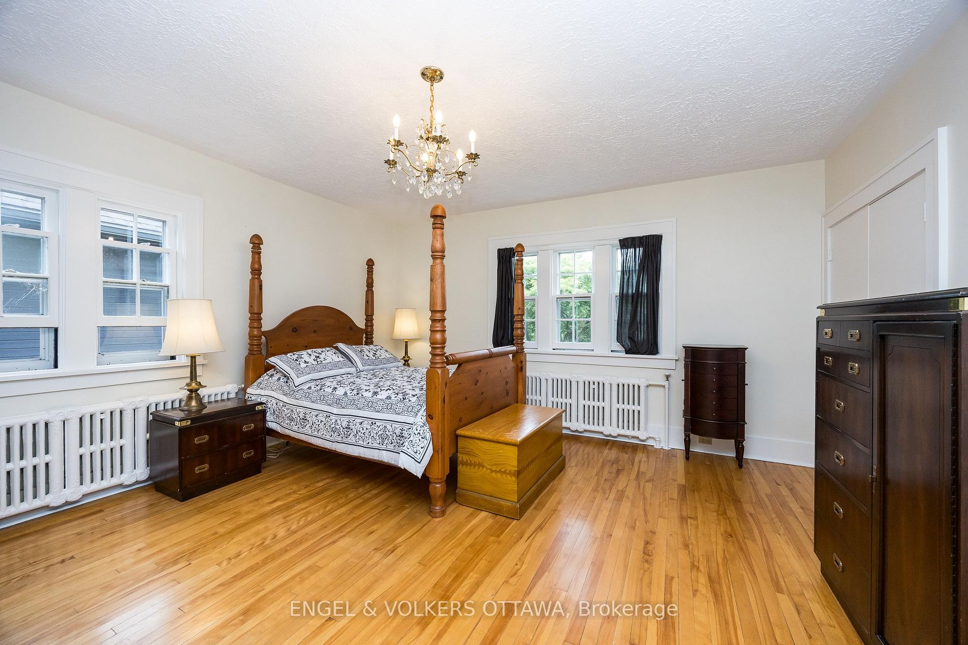 Photo 23 of 290 Clemow Avenue, Ottawa, Glebe — HOMEH