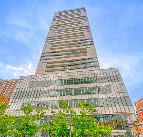 Front of Unit 2209, 89 McGill Street