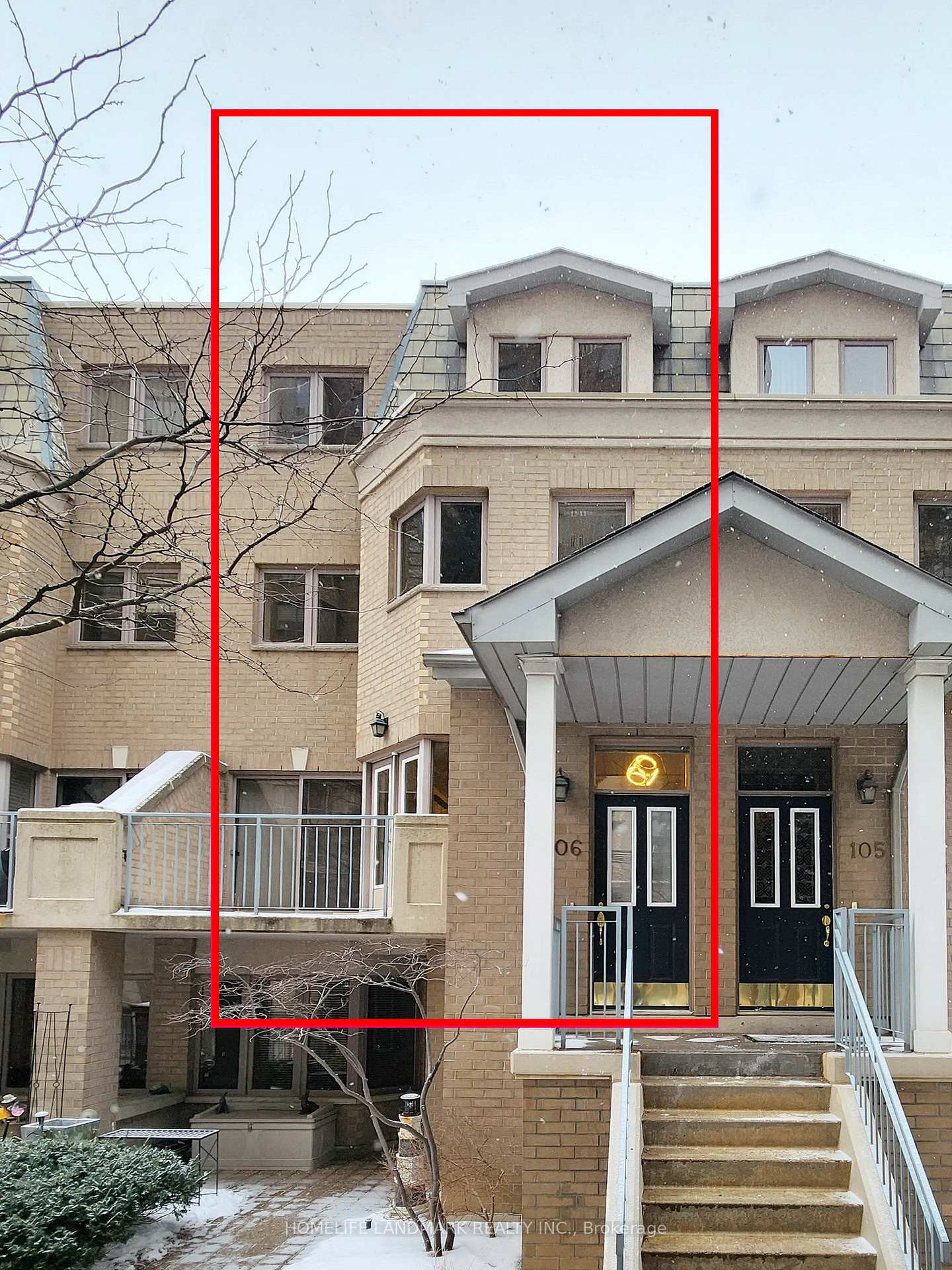 Front of Unit 106, 5418 Yonge Street