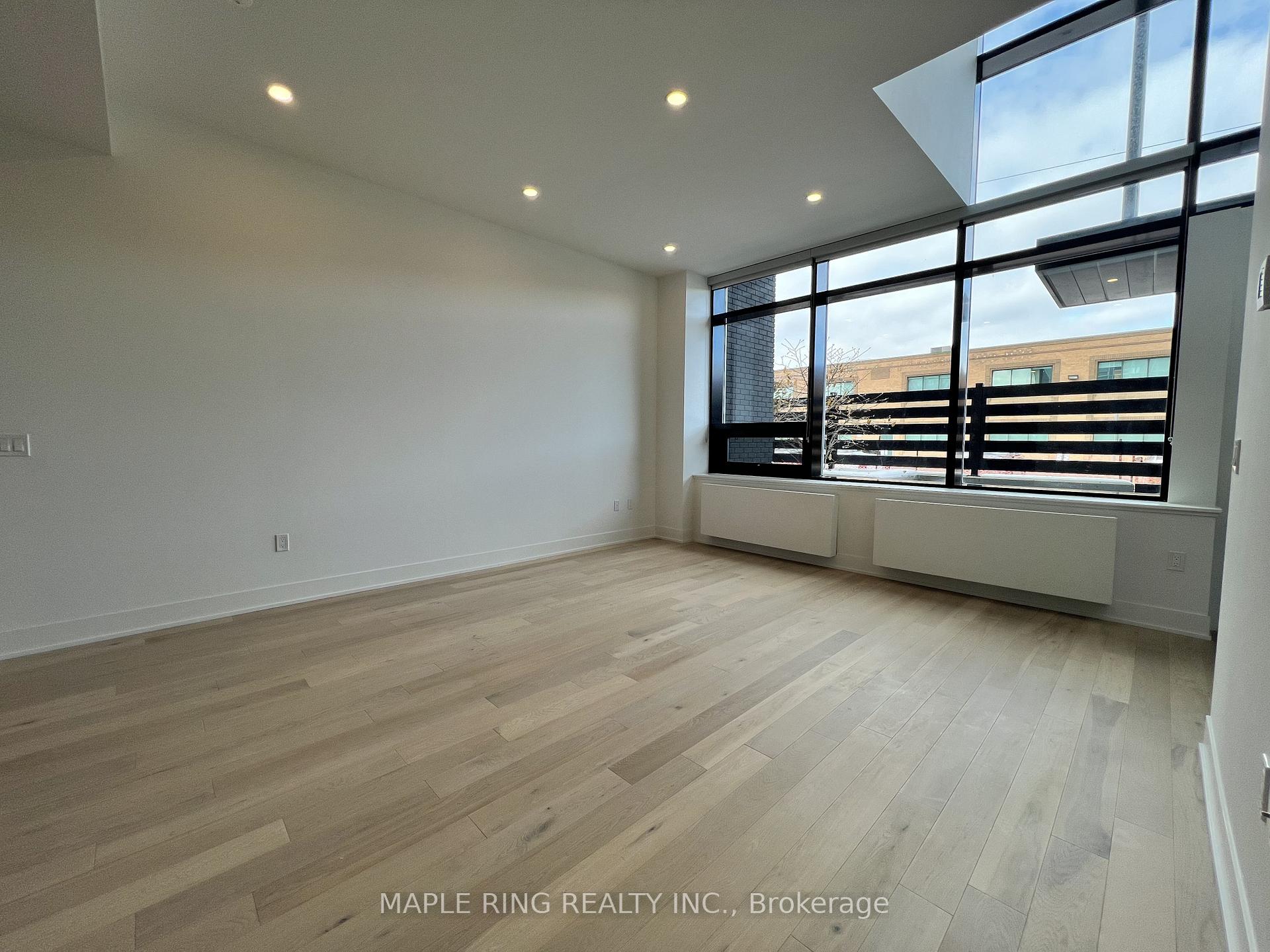 Photo 2 of Unit 102W, 2916 Highway 7 Road, Vaughan, Concord — HOMEH