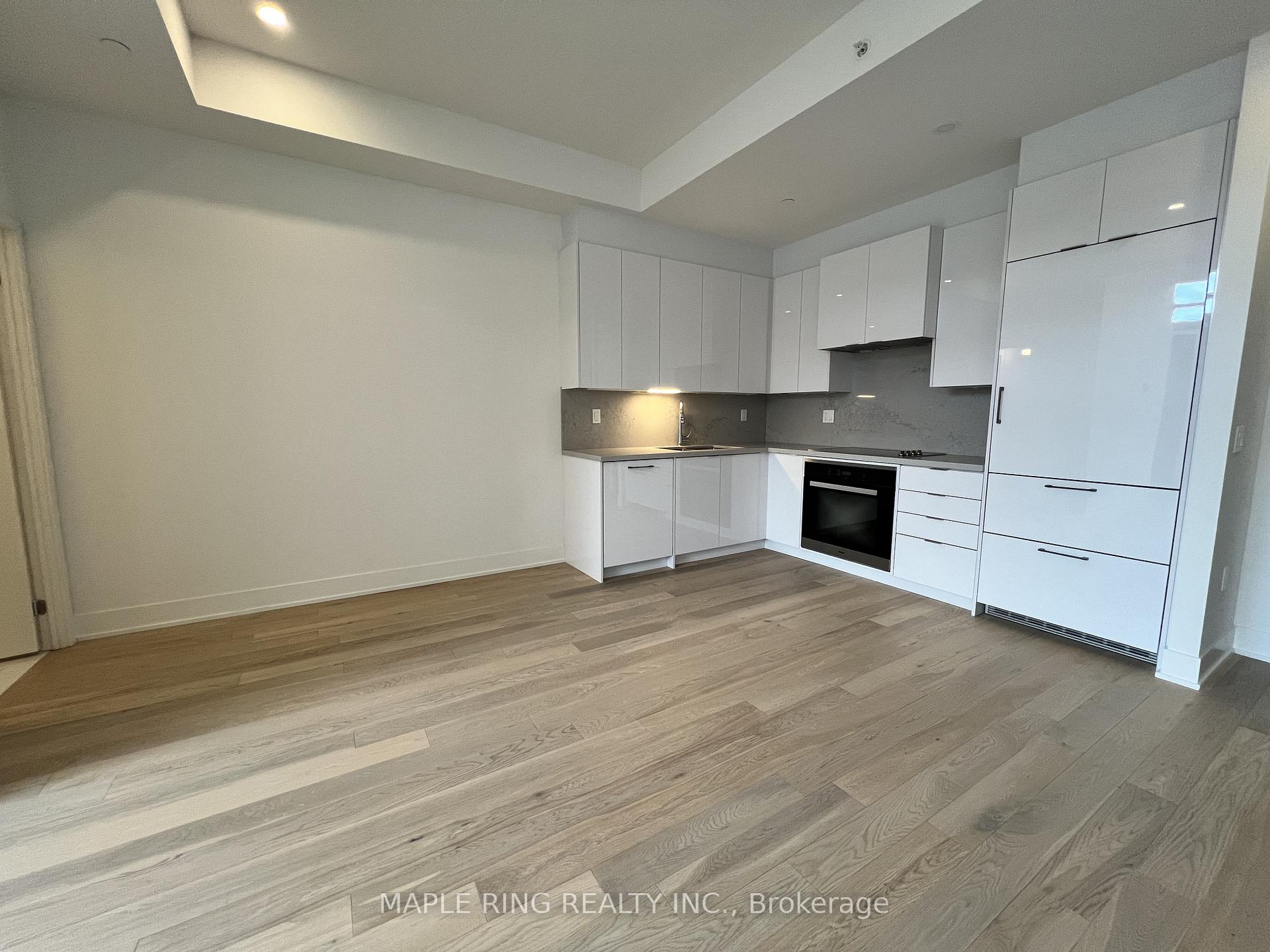 Photo 4 of Unit 102W, 2916 Highway 7 Road, Vaughan, Concord — HOMEH