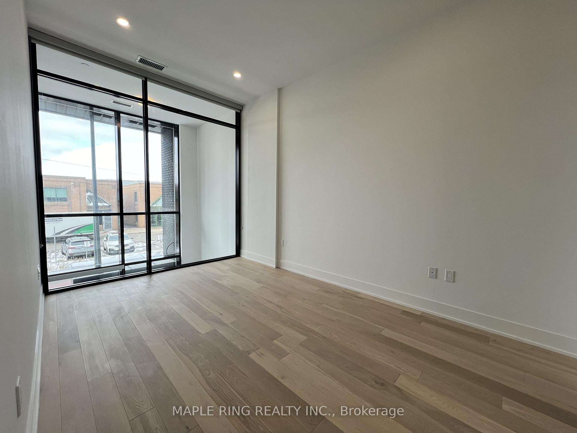 Photo 11 of Unit 102W, 2916 Highway 7 Road, Vaughan, Concord — HOMEH