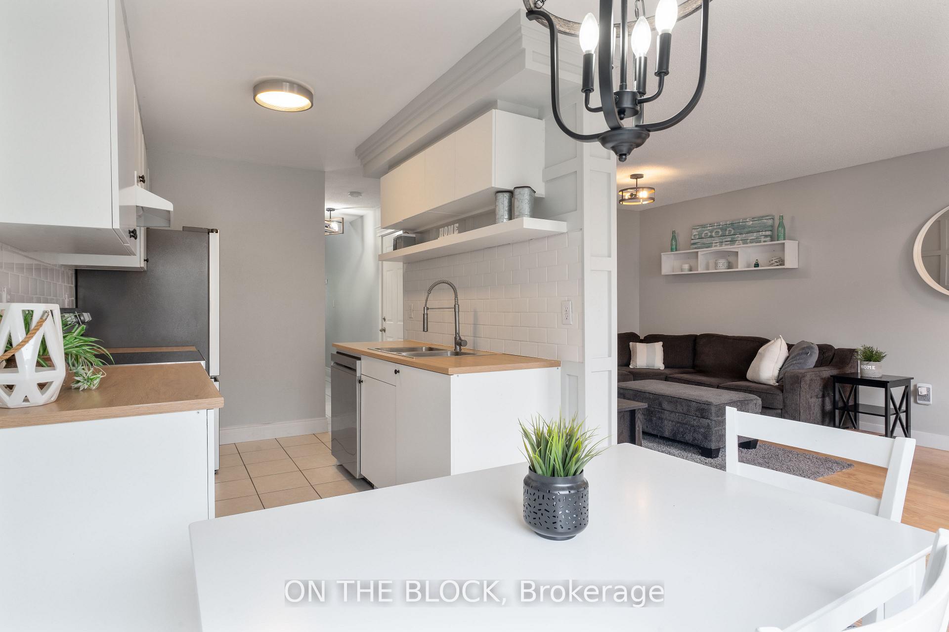 Photo 5 of Unit 39, 485 Green Road, Hamilton, Lakeshore — HOMEH