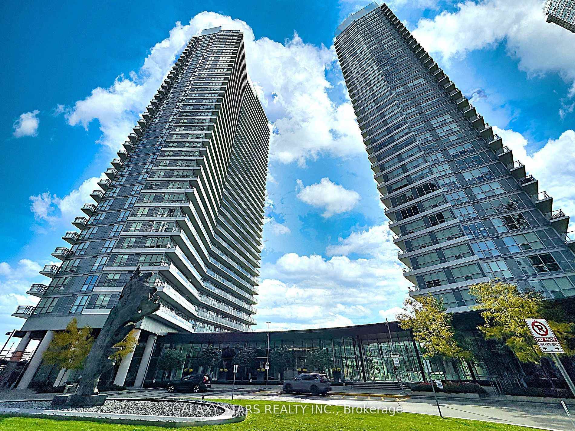 Photo 2 of Unit 203, 117 McMahon Drive, North York, Bayview Village — HOMEH