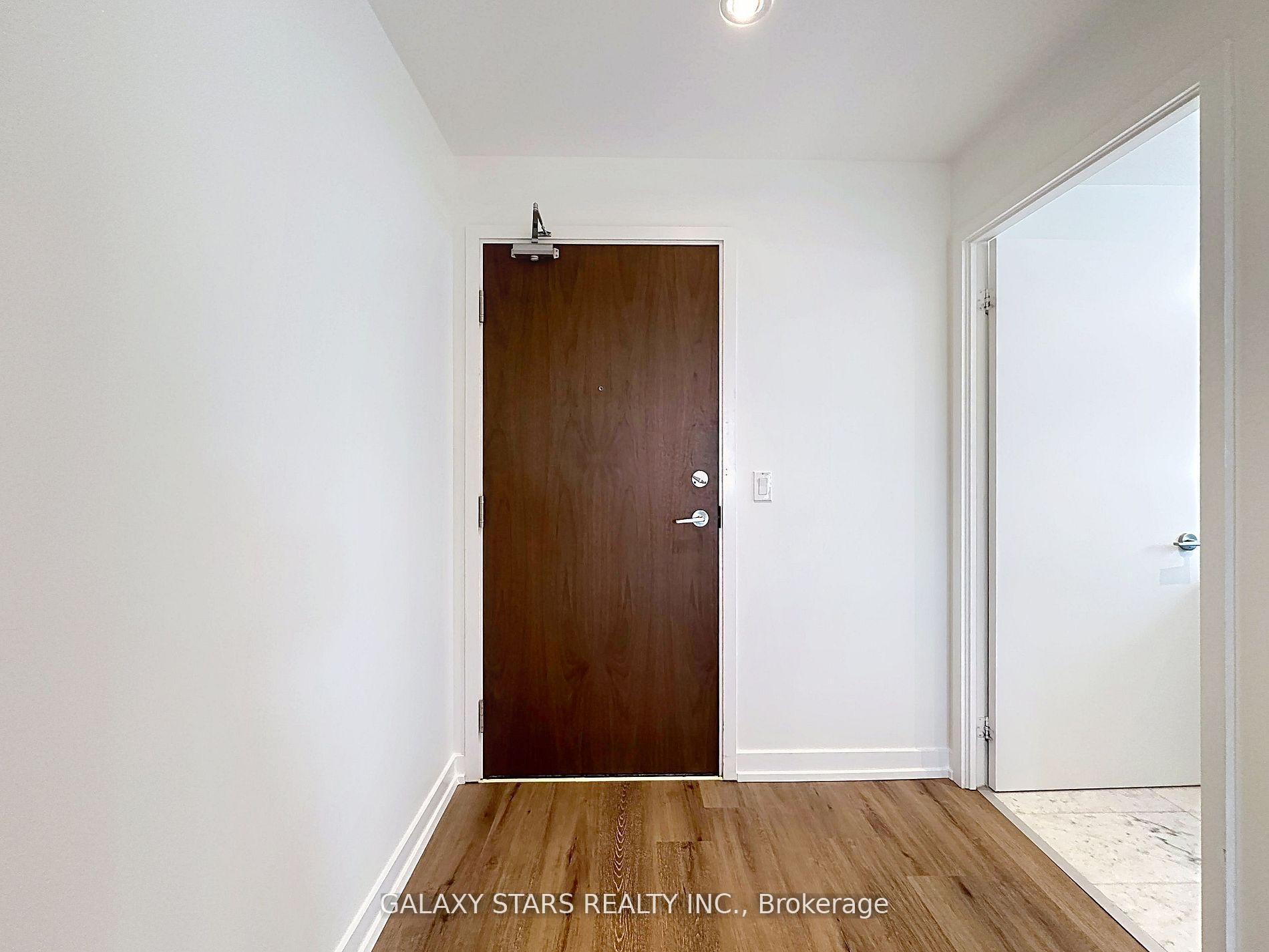 Photo 4 of Unit 203, 117 McMahon Drive, North York, Bayview Village — HOMEH