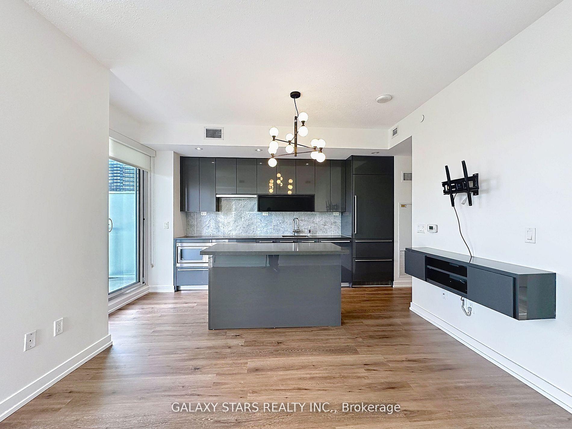 Photo 11 of Unit 203, 117 McMahon Drive, North York, Bayview Village — HOMEH