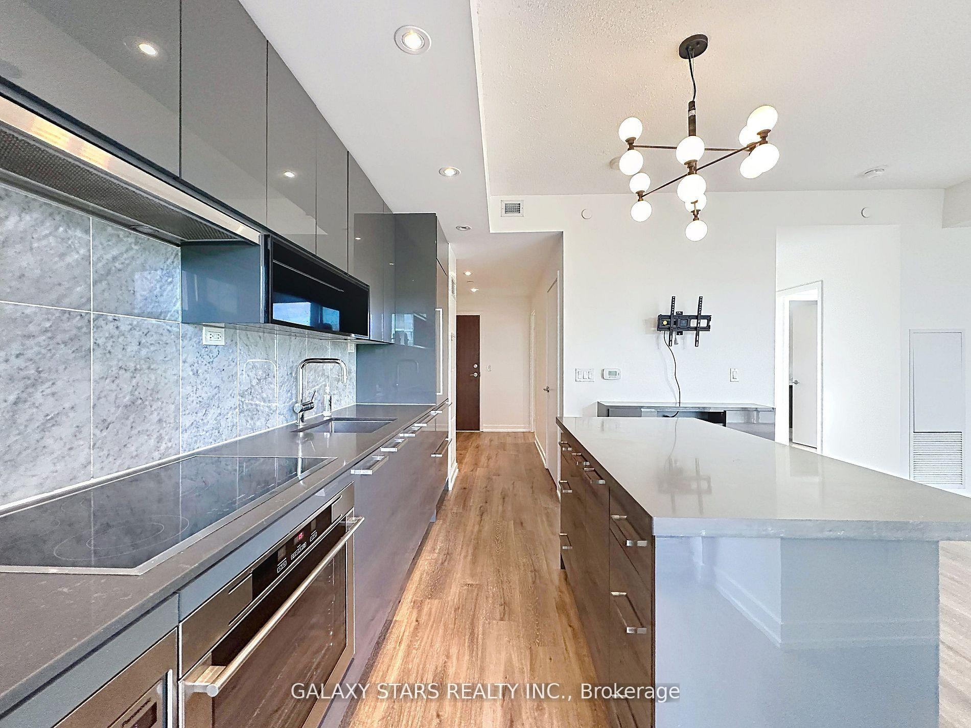 Photo 12 of Unit 203, 117 McMahon Drive, North York, Bayview Village — HOMEH