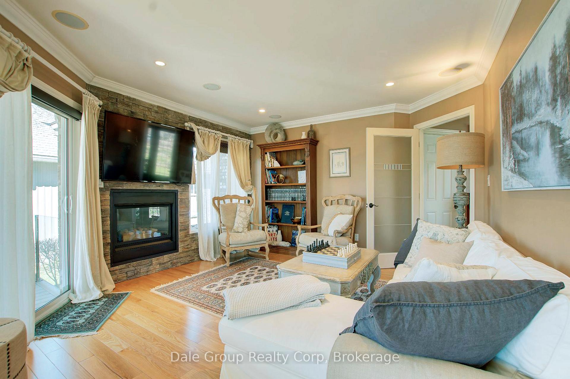 Photo 9 of 23 Andrew Crescent, Goderich, Goderich (Town) — HOMEH