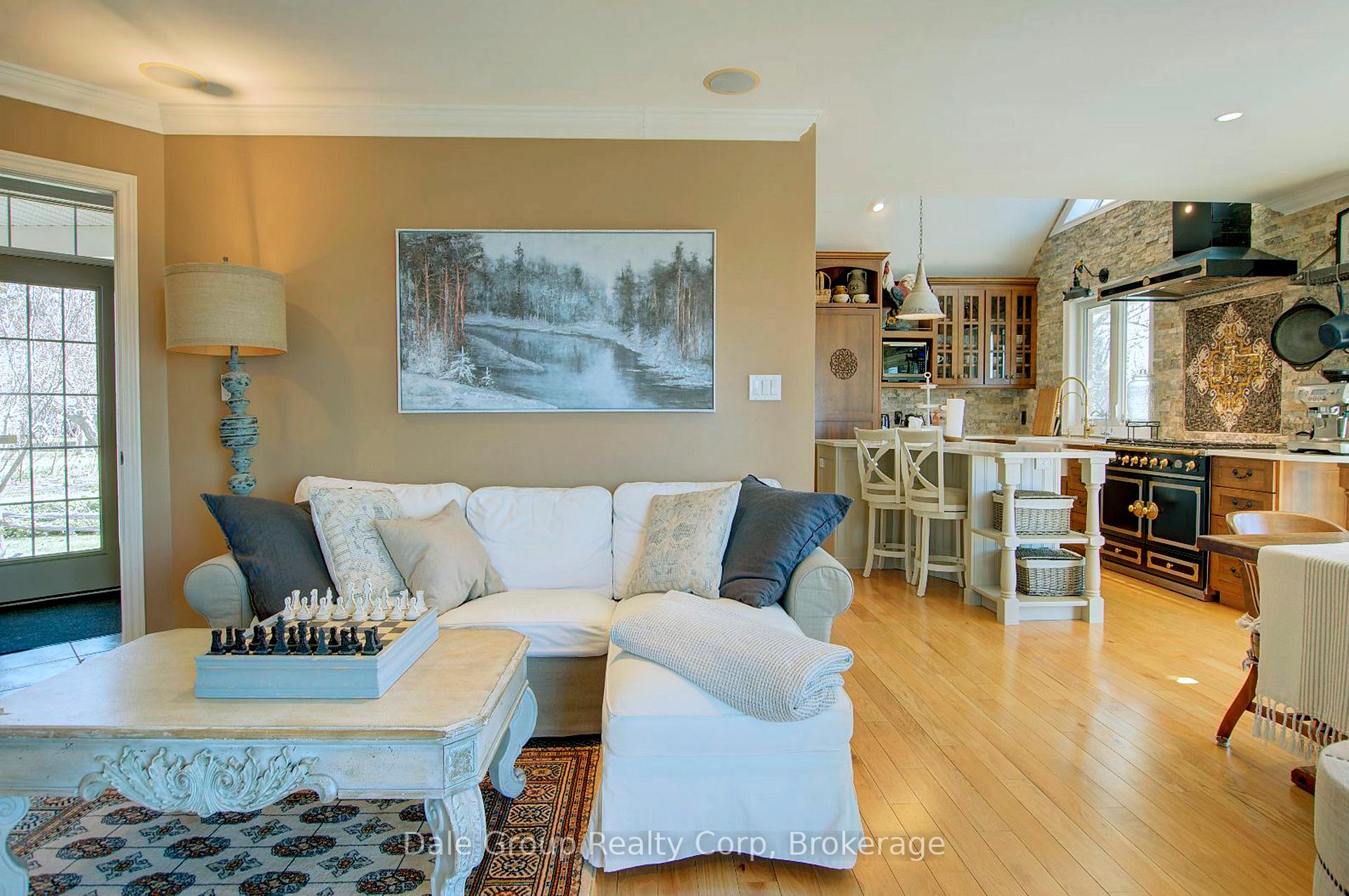 Photo 10 of 23 Andrew Crescent, Goderich, Goderich (Town) — HOMEH