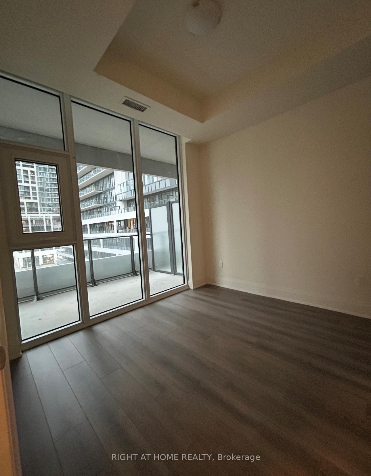 Photo 10 of Unit 530, 8960 Jane Street N, Vaughan, Vellore Village — HOMEH