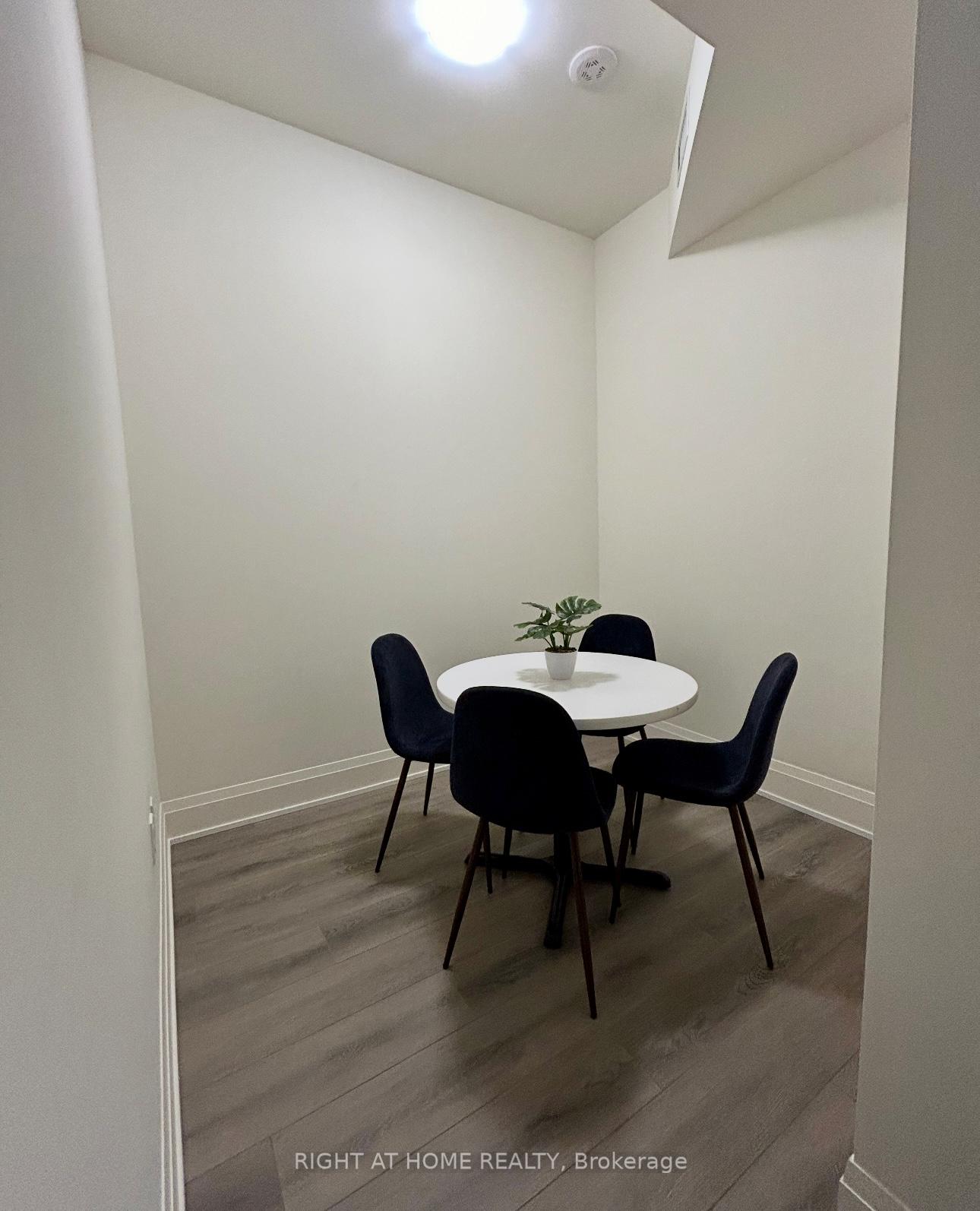 Photo 11 of Unit 530, 8960 Jane Street N, Vaughan, Vellore Village — HOMEH
