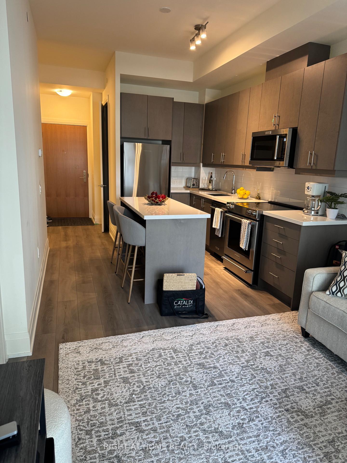 Photo 15 of Unit 530, 8960 Jane Street N, Vaughan, Vellore Village — HOMEH
