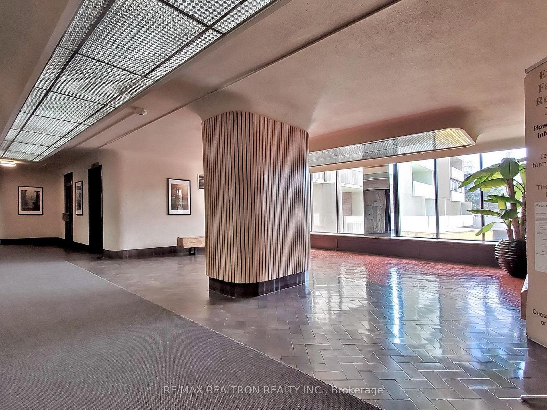 Photo 3 of Unit 2419, 1 Massey Square, Toronto, Crescent Town — HOMEH