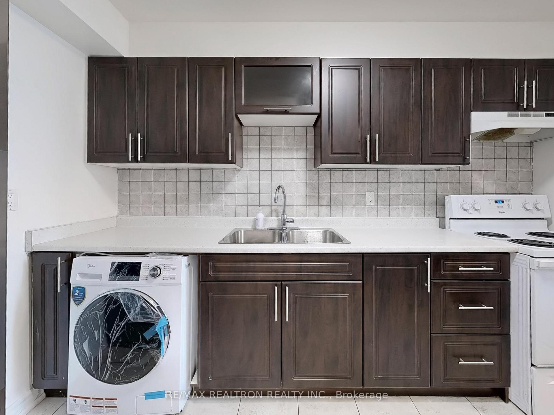 Photo 22 of Unit 2419, 1 Massey Square, Toronto, Crescent Town — HOMEH
