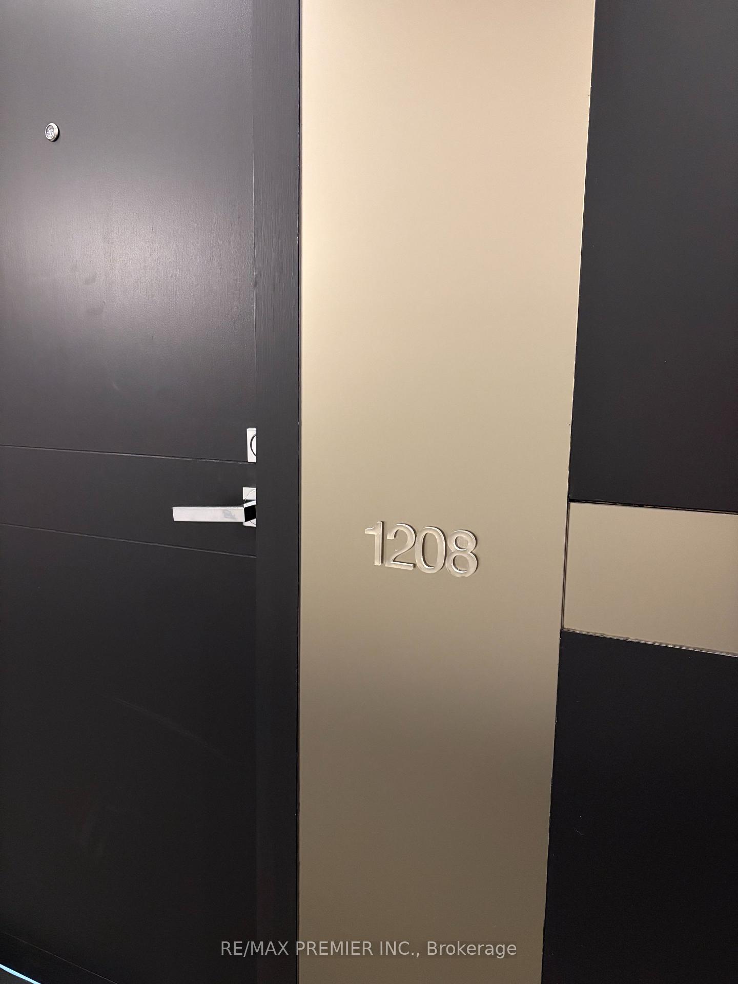 Photo 2 of Unit 1208, 29 Queens Quay E, Toronto, Waterfront Communities — HOMEH