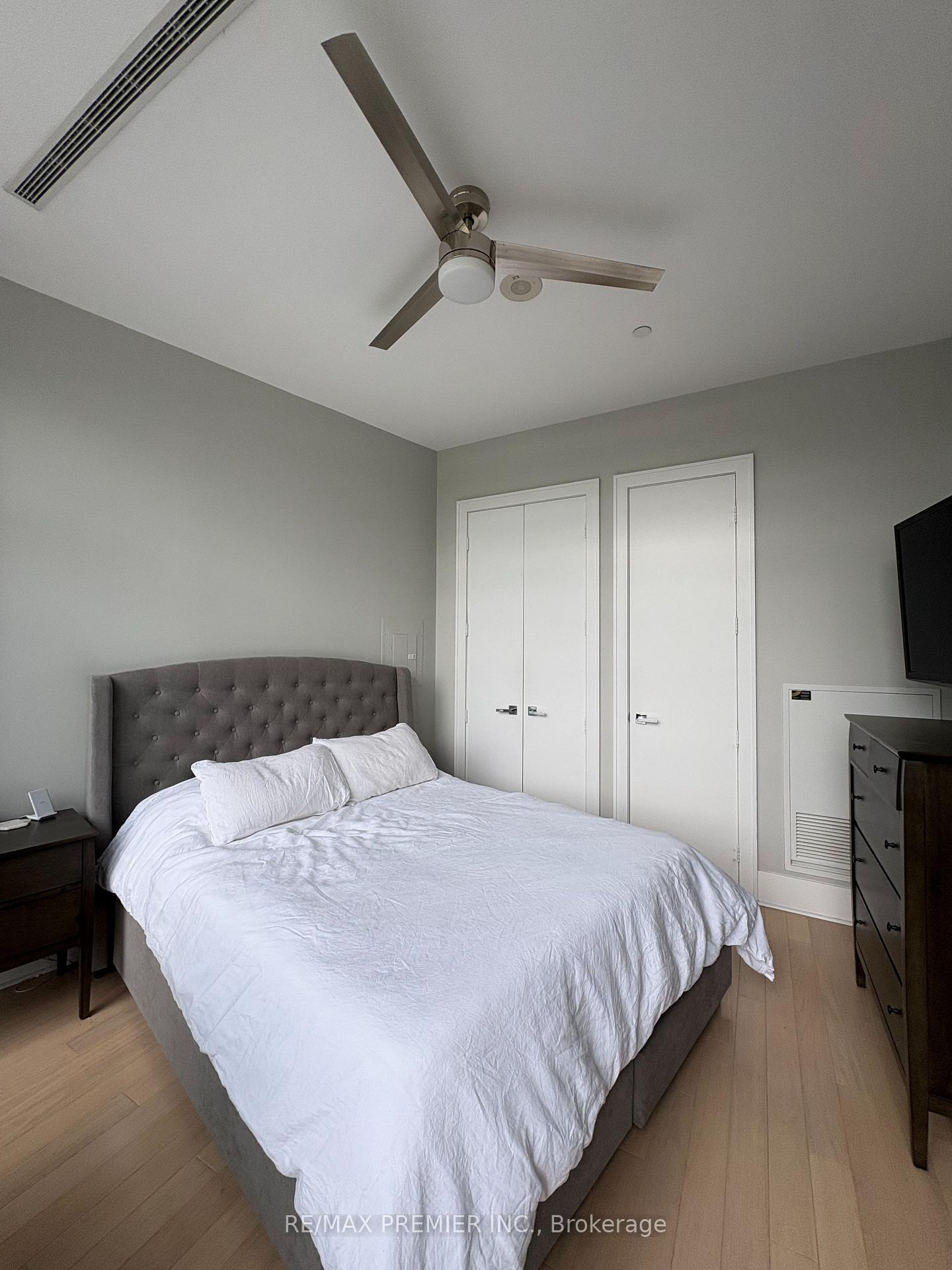 Photo 14 of Unit 1208, 29 Queens Quay E, Toronto, Waterfront Communities — HOMEH