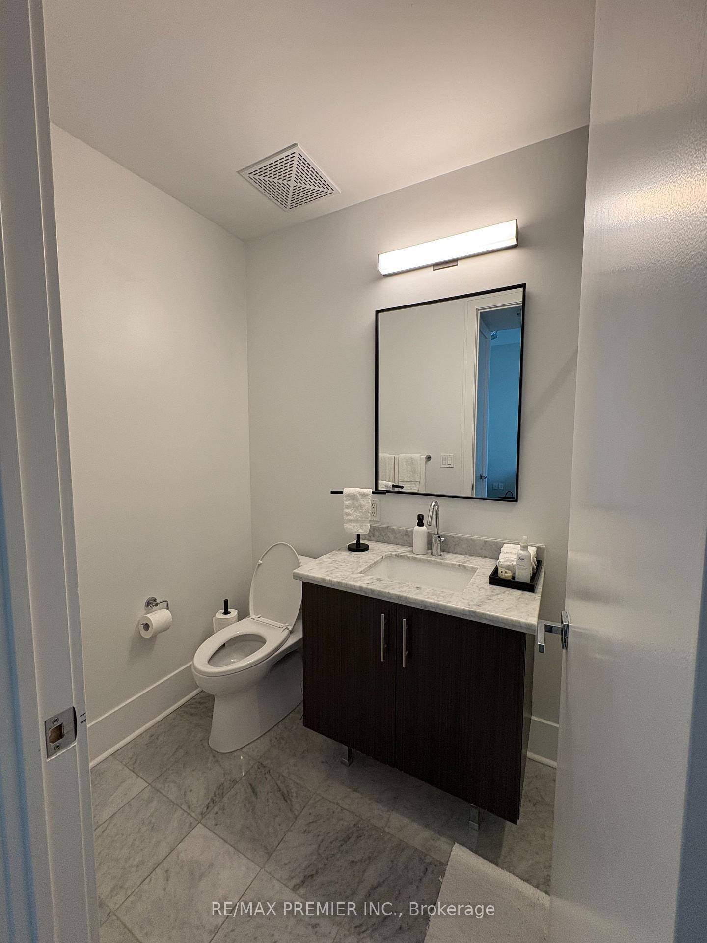 Photo 16 of Unit 1208, 29 Queens Quay E, Toronto, Waterfront Communities — HOMEH
