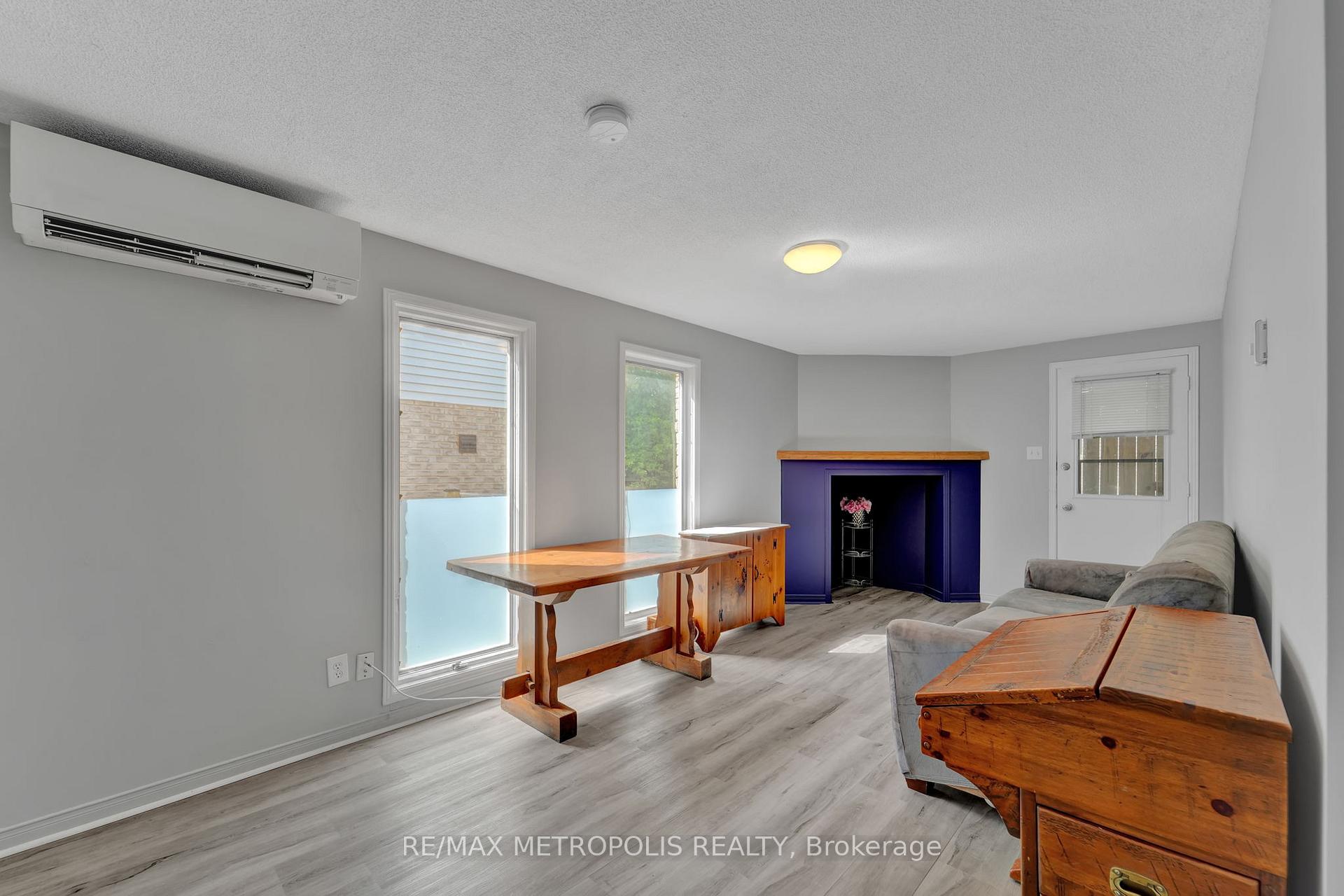 Photo 5 of Unit MAIN, 31 Empire Crescent, Clarington, Courtice — HOMEH