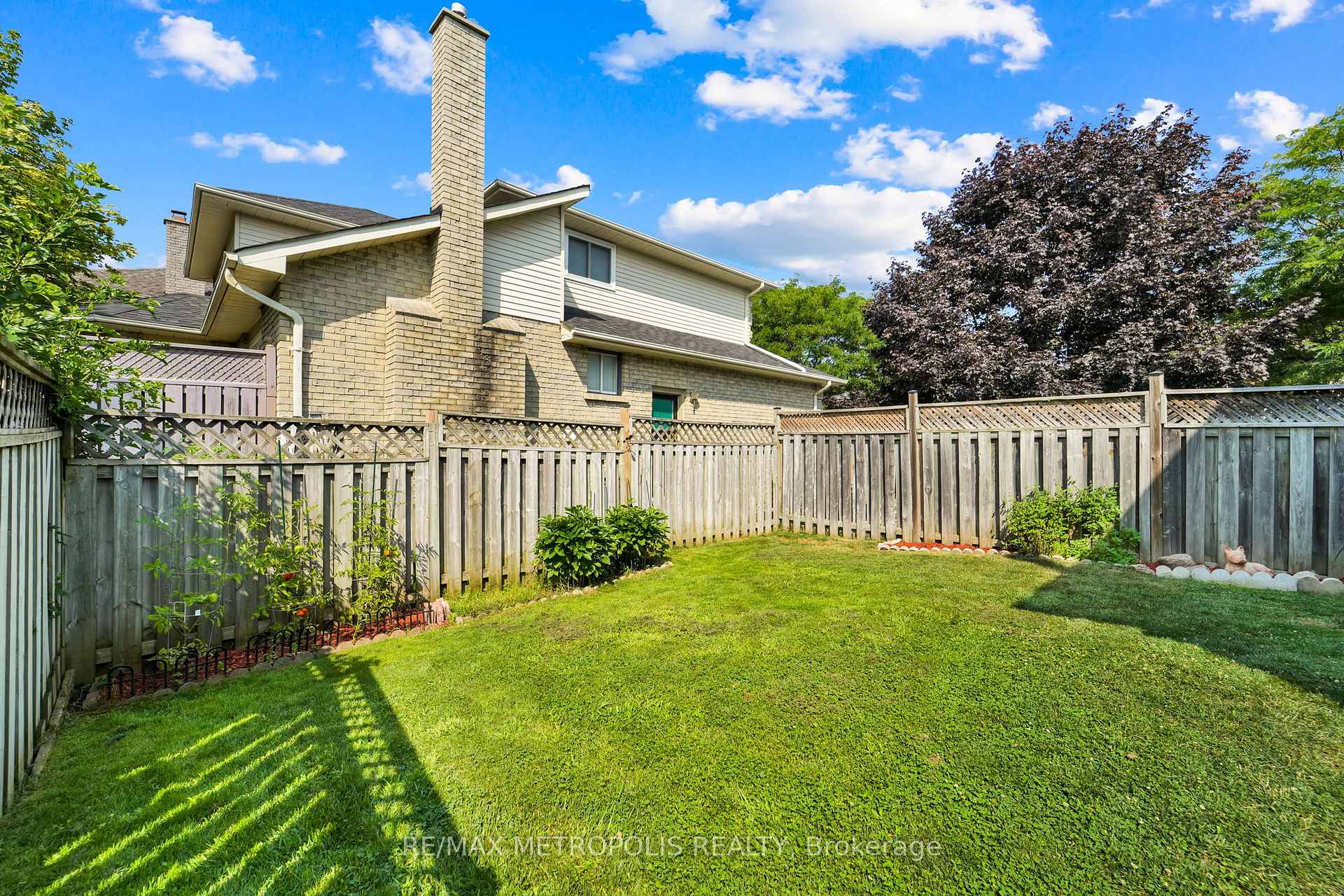 Photo 19 of Unit MAIN, 31 Empire Crescent, Clarington, Courtice — HOMEH