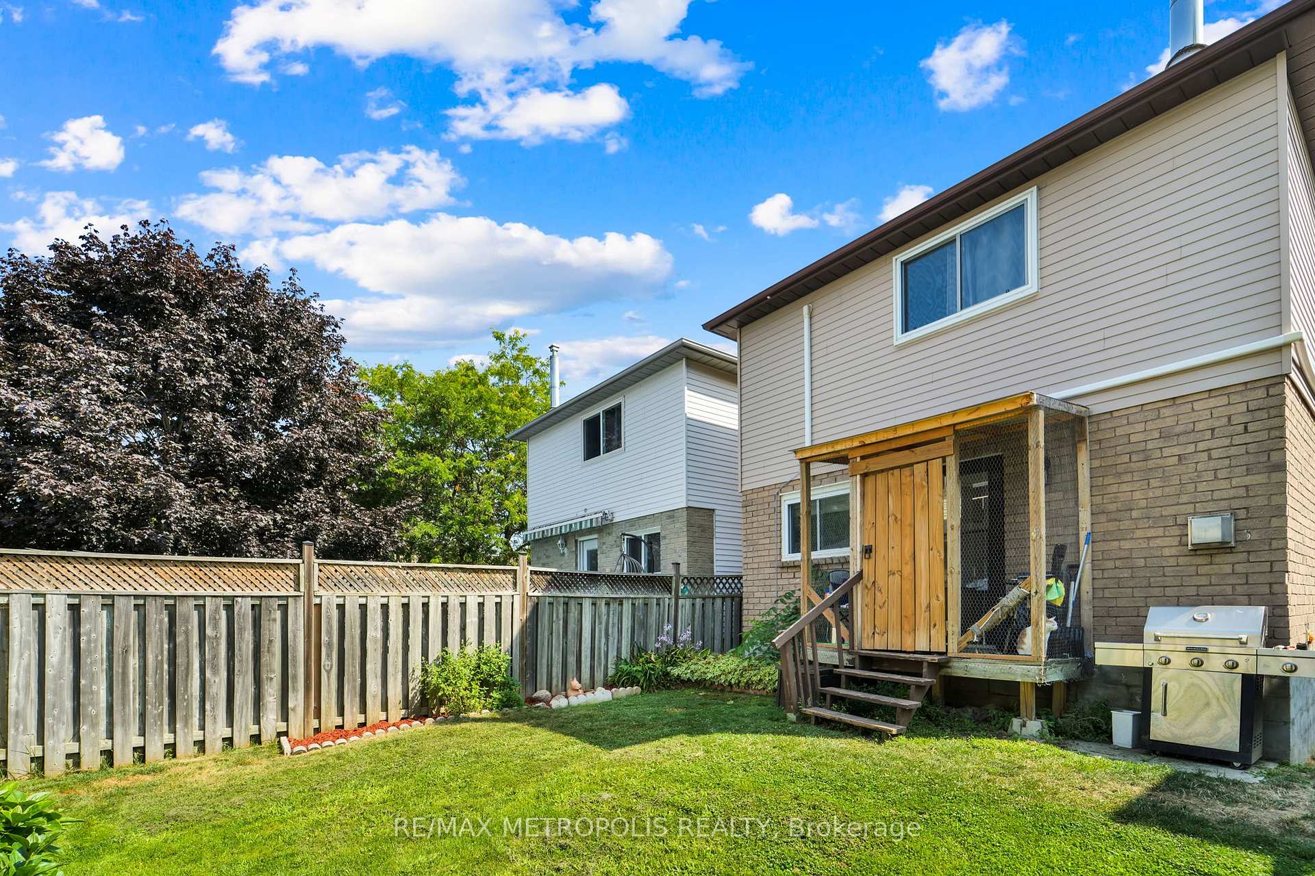 Photo 20 of Unit MAIN, 31 Empire Crescent, Clarington, Courtice — HOMEH