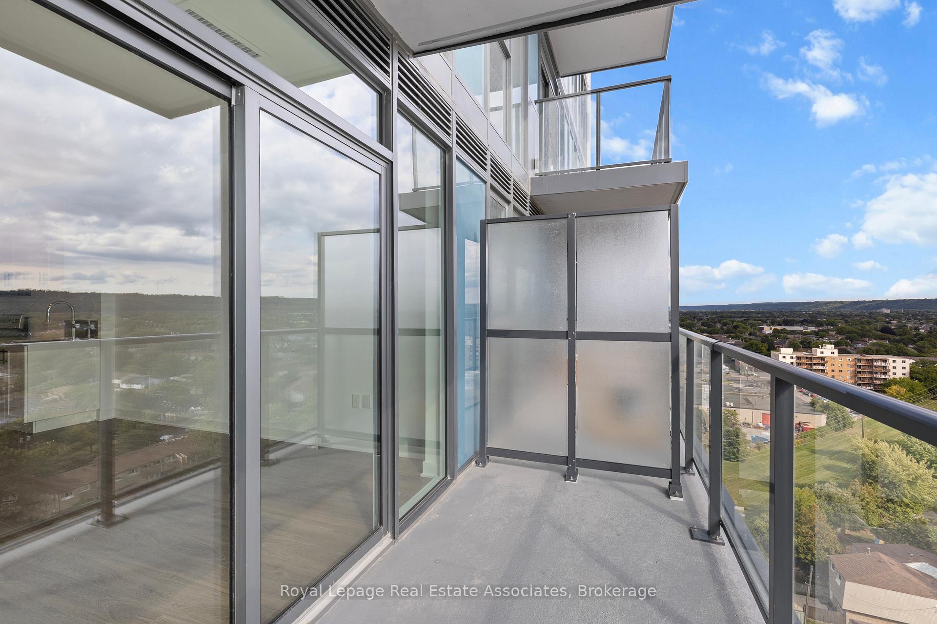 Photo 10 of Unit 1218, 2782 Barton Street E, Hamilton, Riverdale — HOMEH