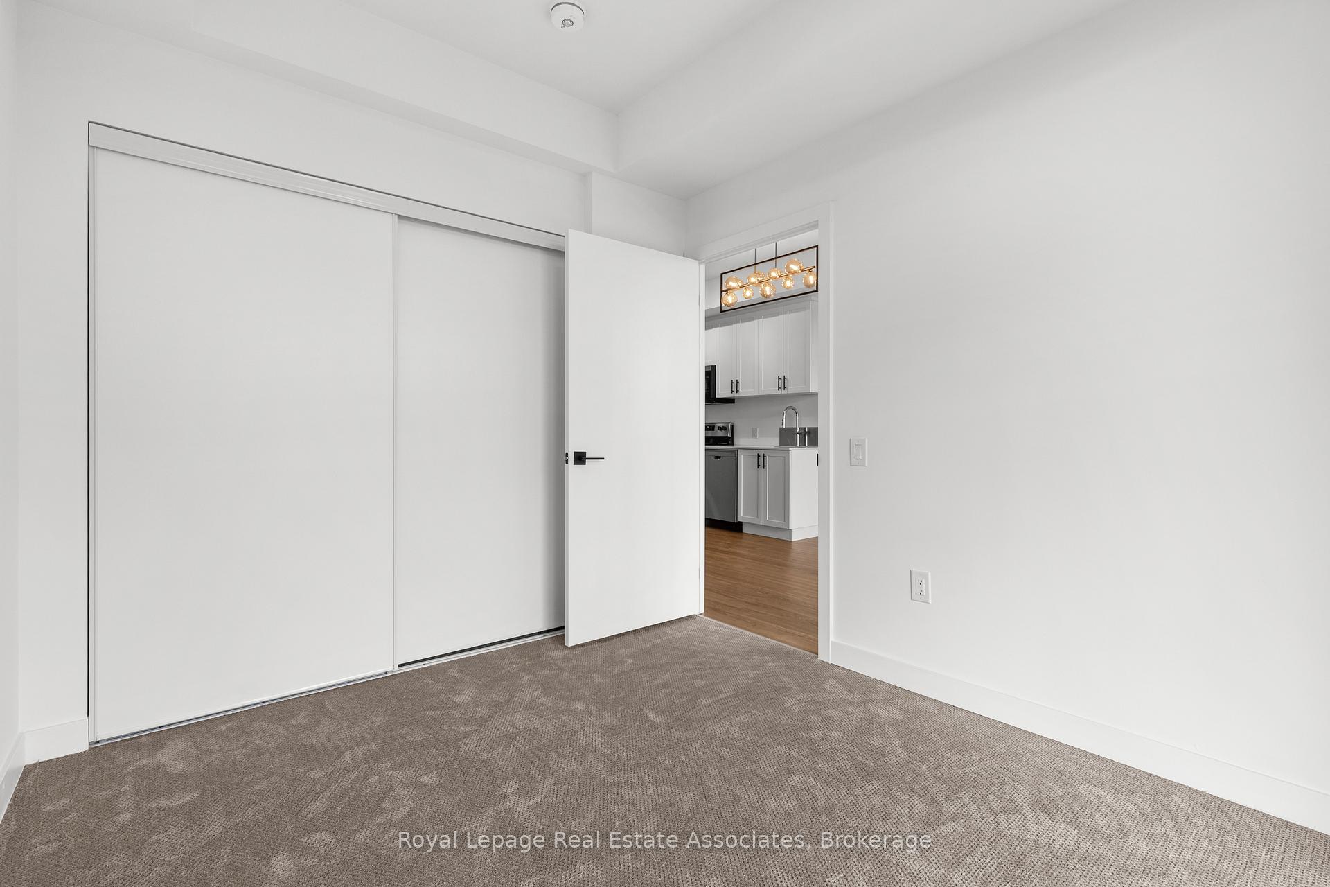 Photo 12 of Unit 1218, 2782 Barton Street E, Hamilton, Riverdale — HOMEH