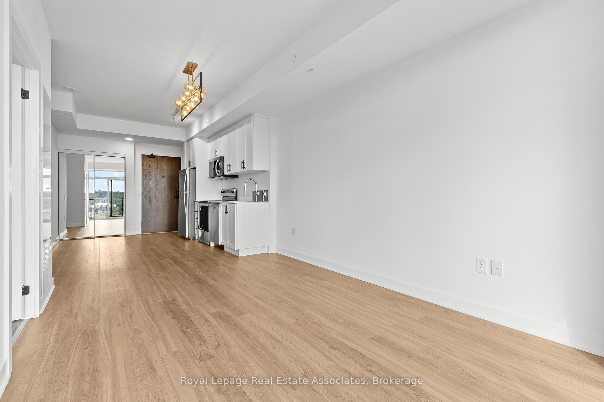 Photo 14 of Unit 1218, 2782 Barton Street E, Hamilton, Riverdale — HOMEH