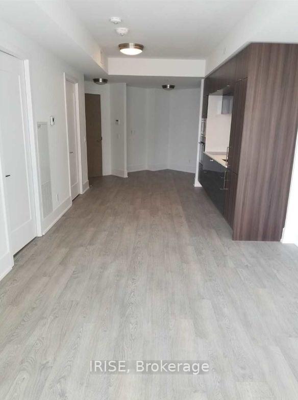 Photo 4 of Unit 308, 1 Edgewater Drive, Toronto, Waterfront Communities — HOMEH