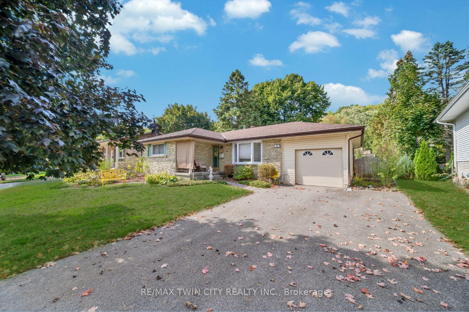 Photo 1 of 13 Gilston Parkway, Brant, Paris — HOMEH
