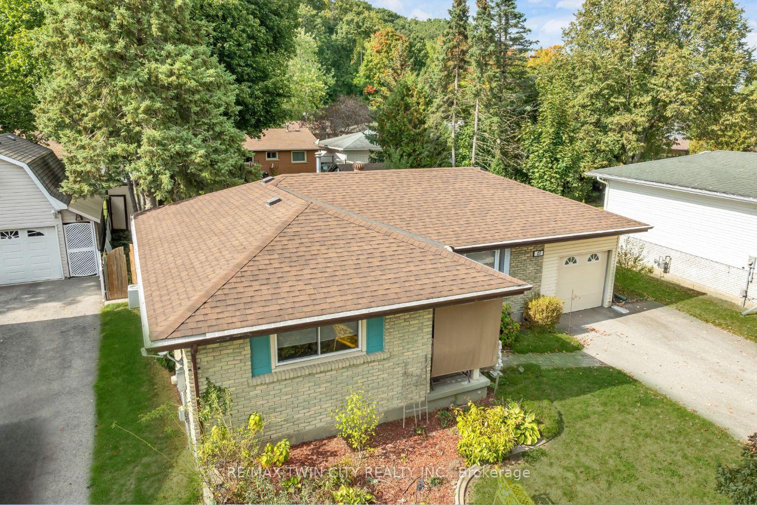 Photo 2 of 13 Gilston Parkway, Brant, Paris — HOMEH