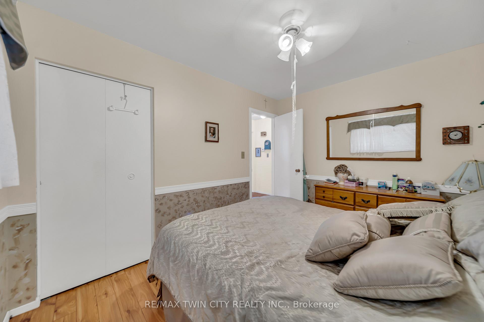 Photo 18 of 13 Gilston Parkway, Brant, Paris — HOMEH